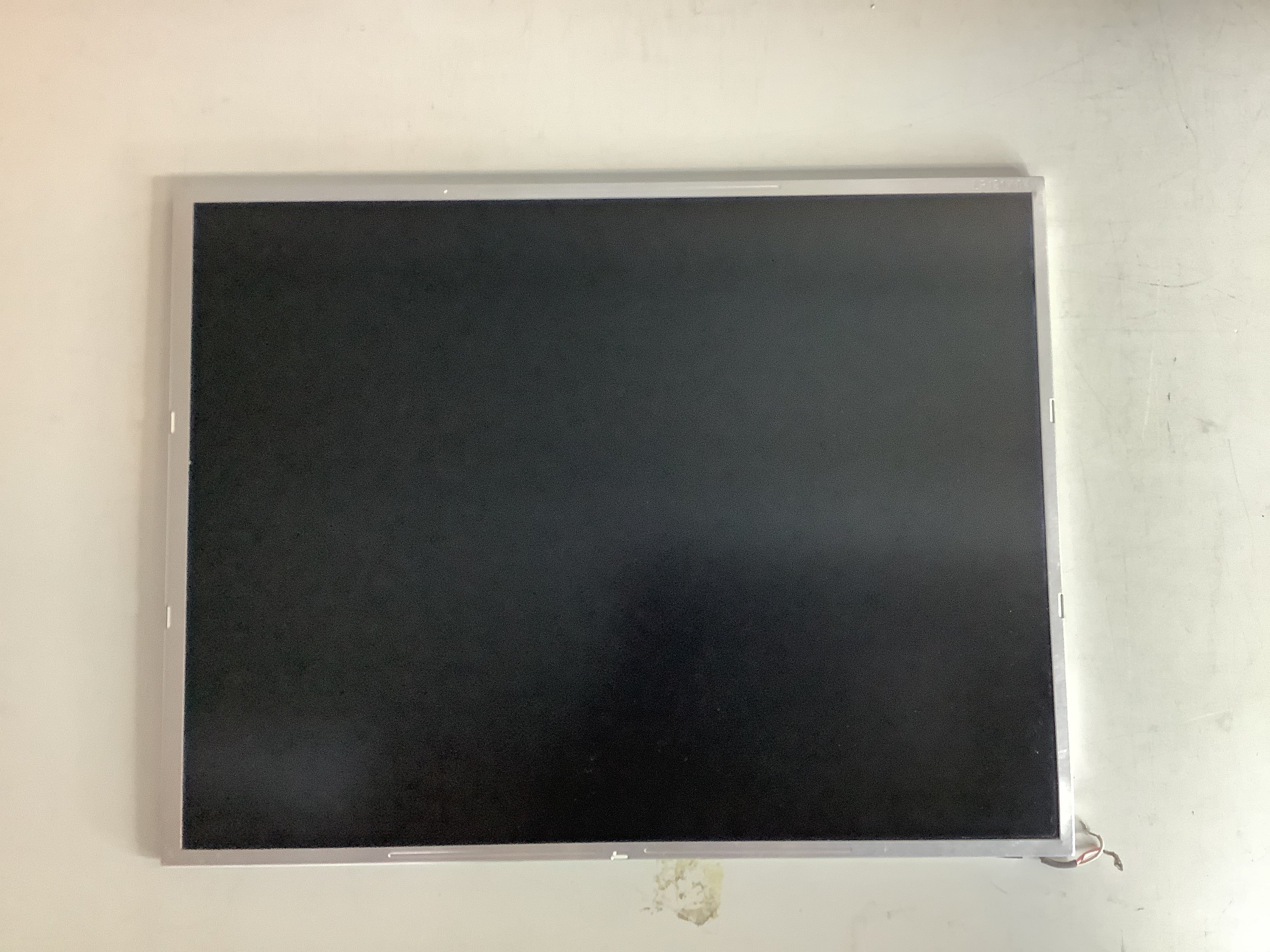 LP121X04 laptop screen image 2
