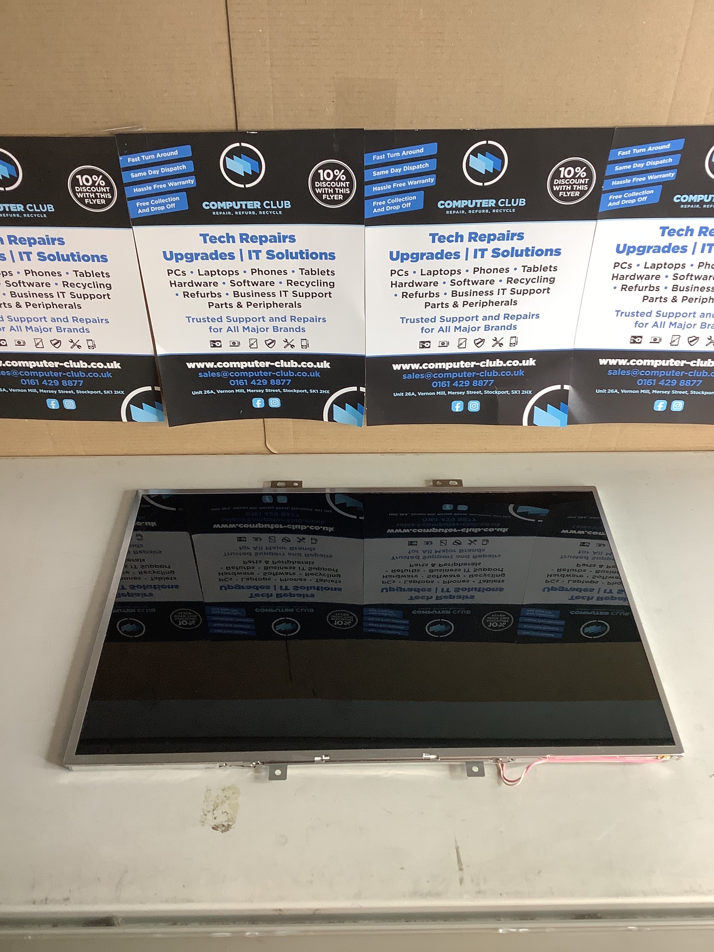 B154EW01 V.9 laptop screen