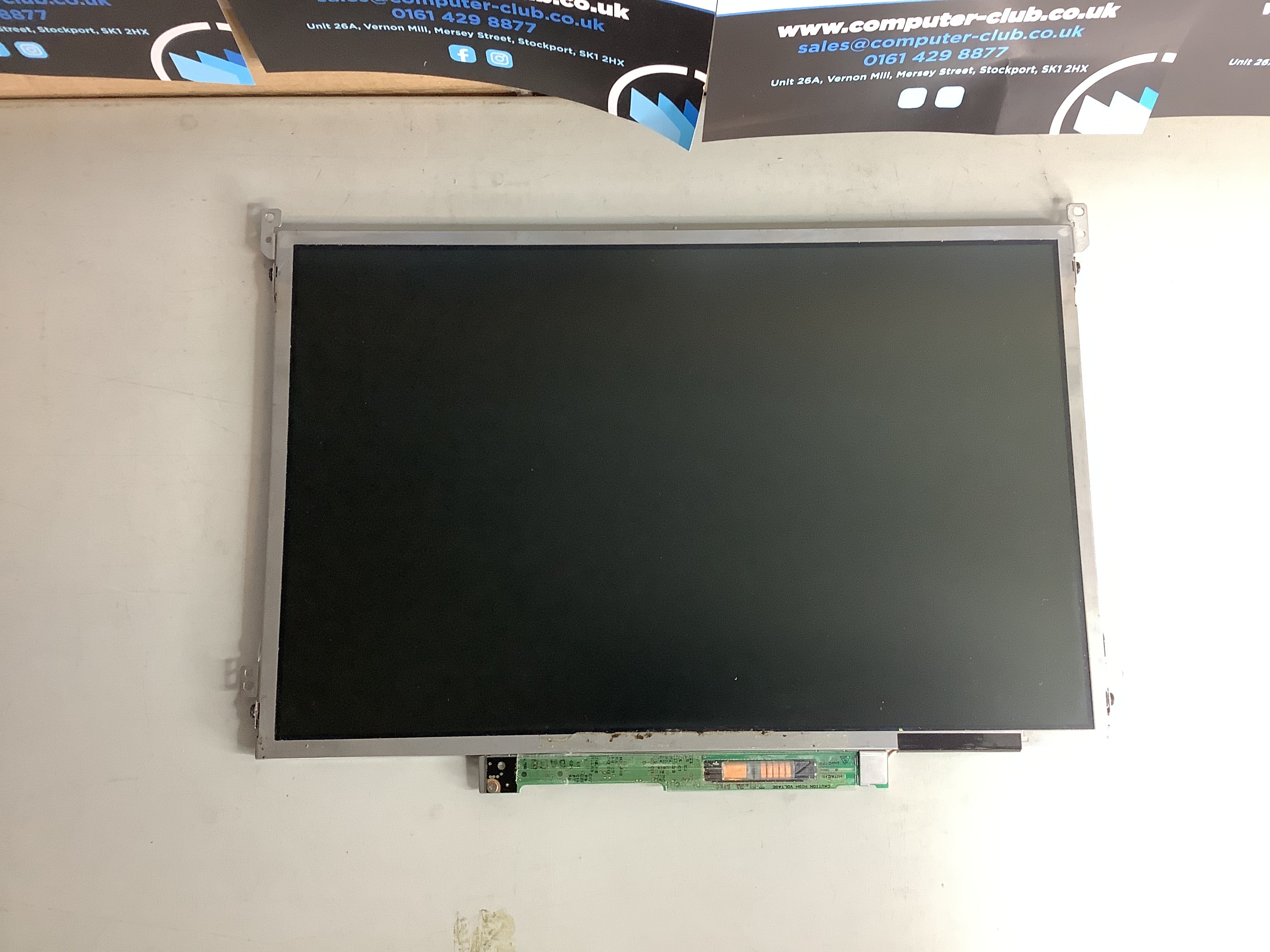 LTD121EXED laptop screen image 2