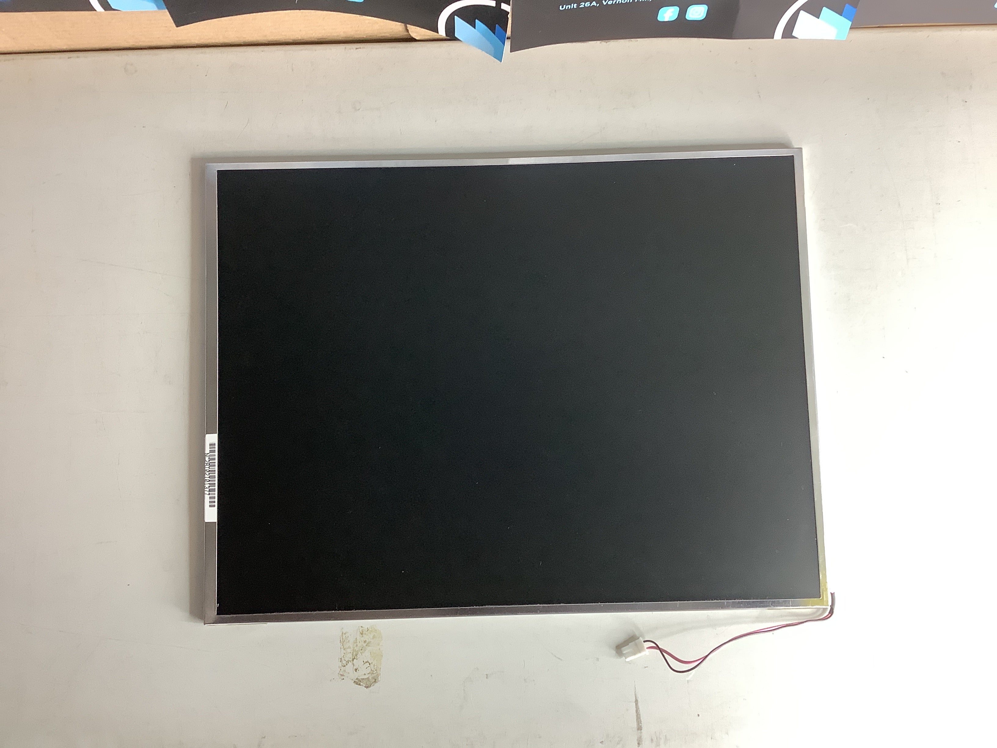 L133X2 - 3B laptop screen image 2