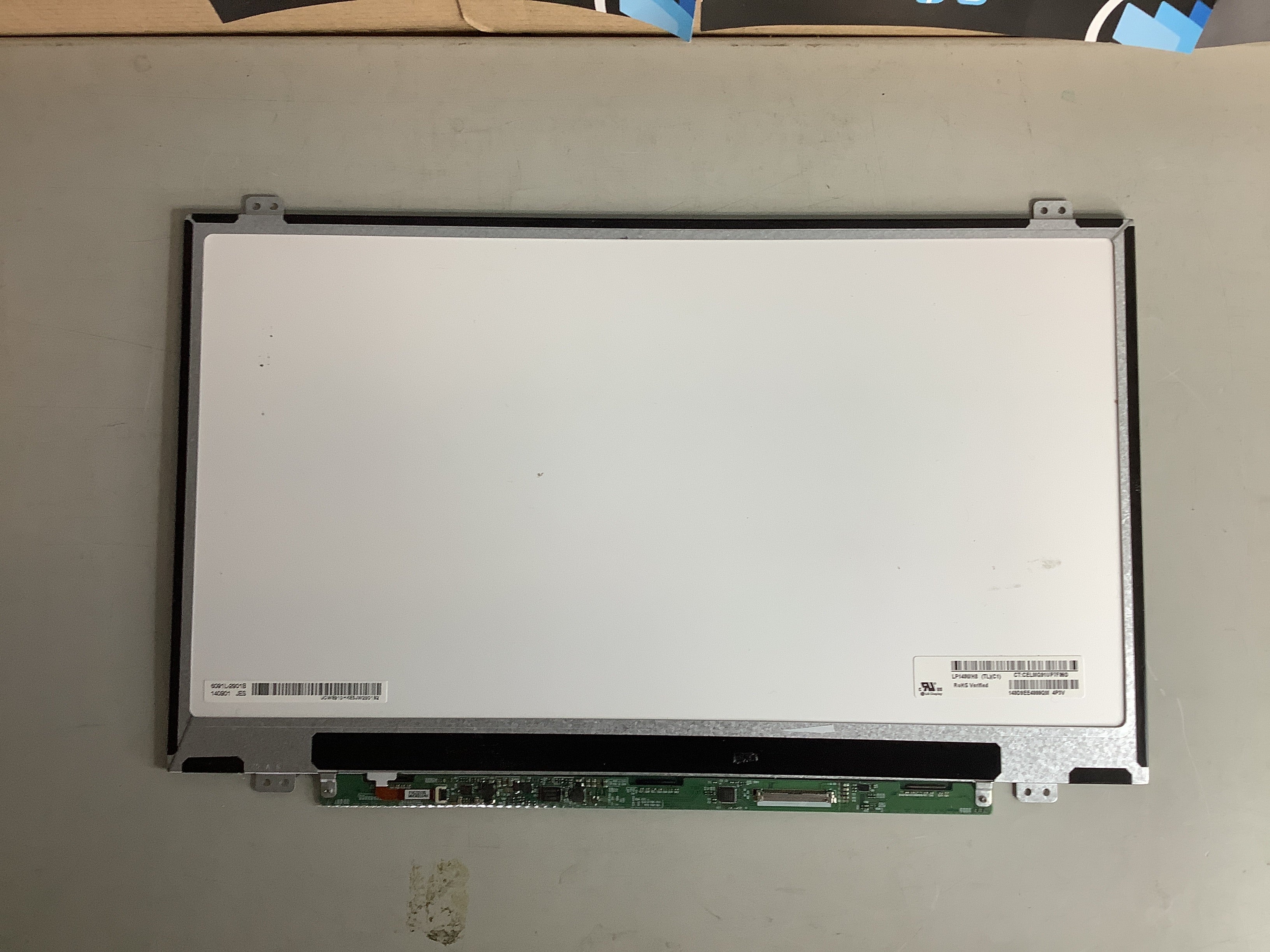 LP140WH8 (TL)(C1) laptop screen image 3