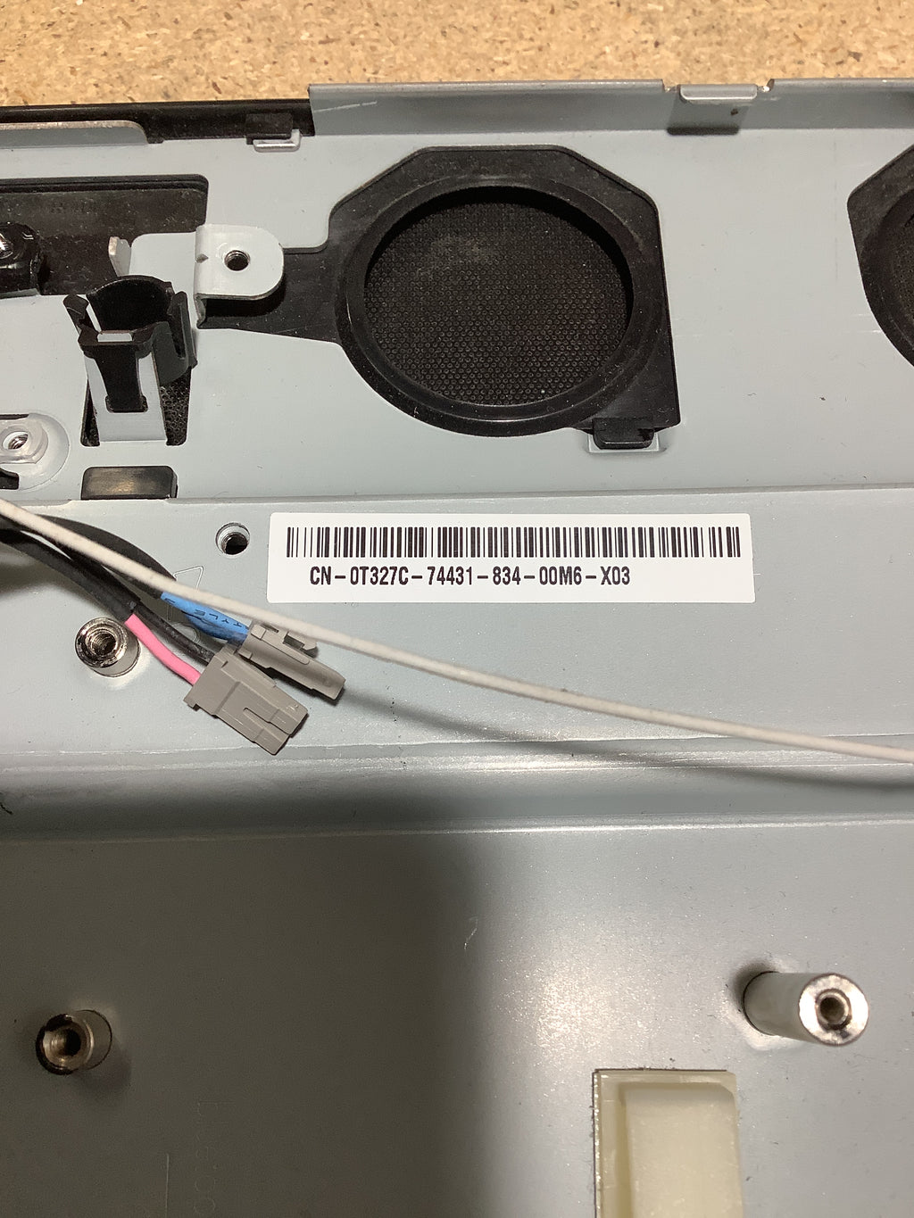 CN-0T327C-74431-834-00M6-X03 laptop screen image 4