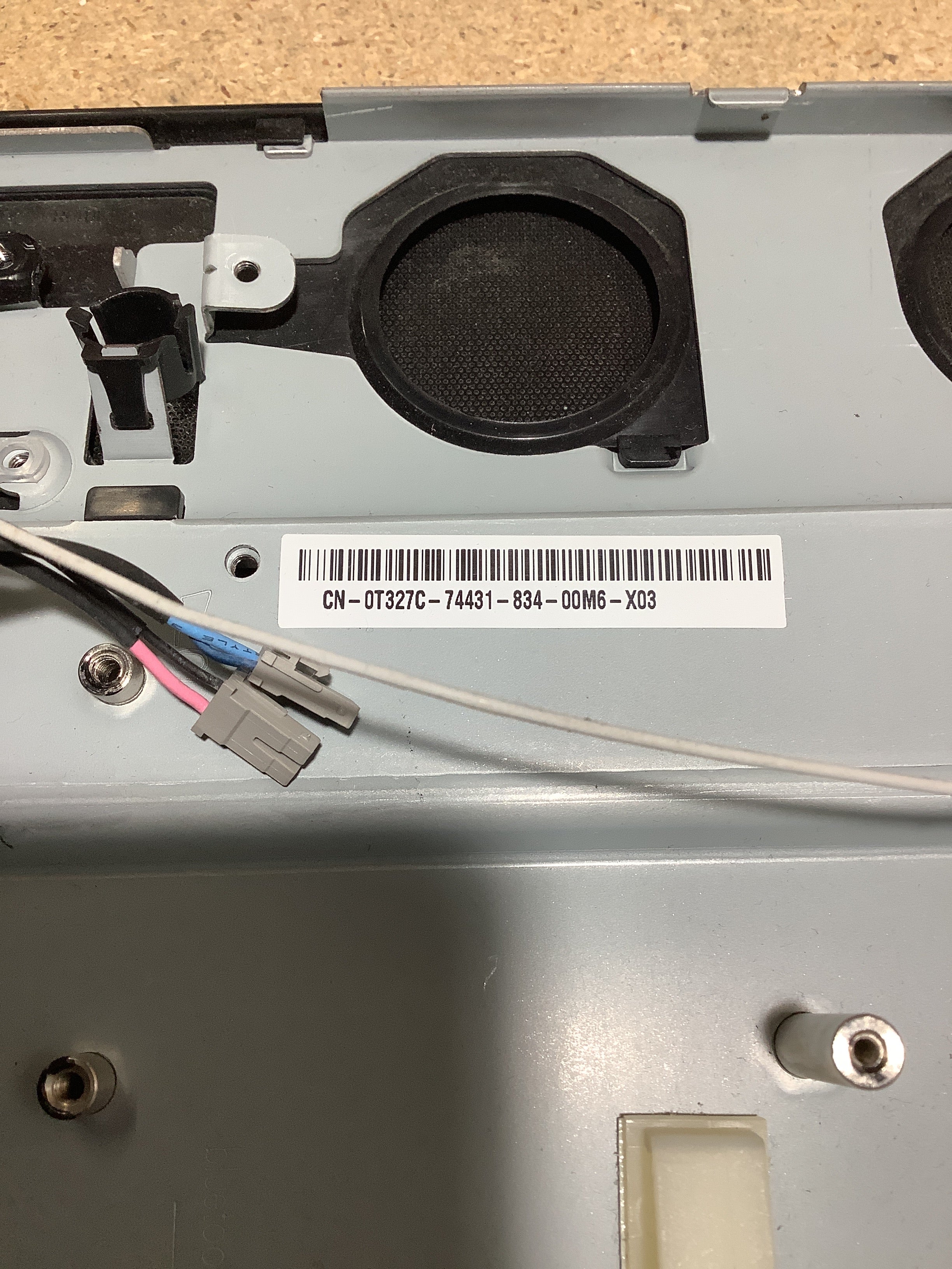 CN-0T327C-74431-834-00M6-X03 laptop screen image 4