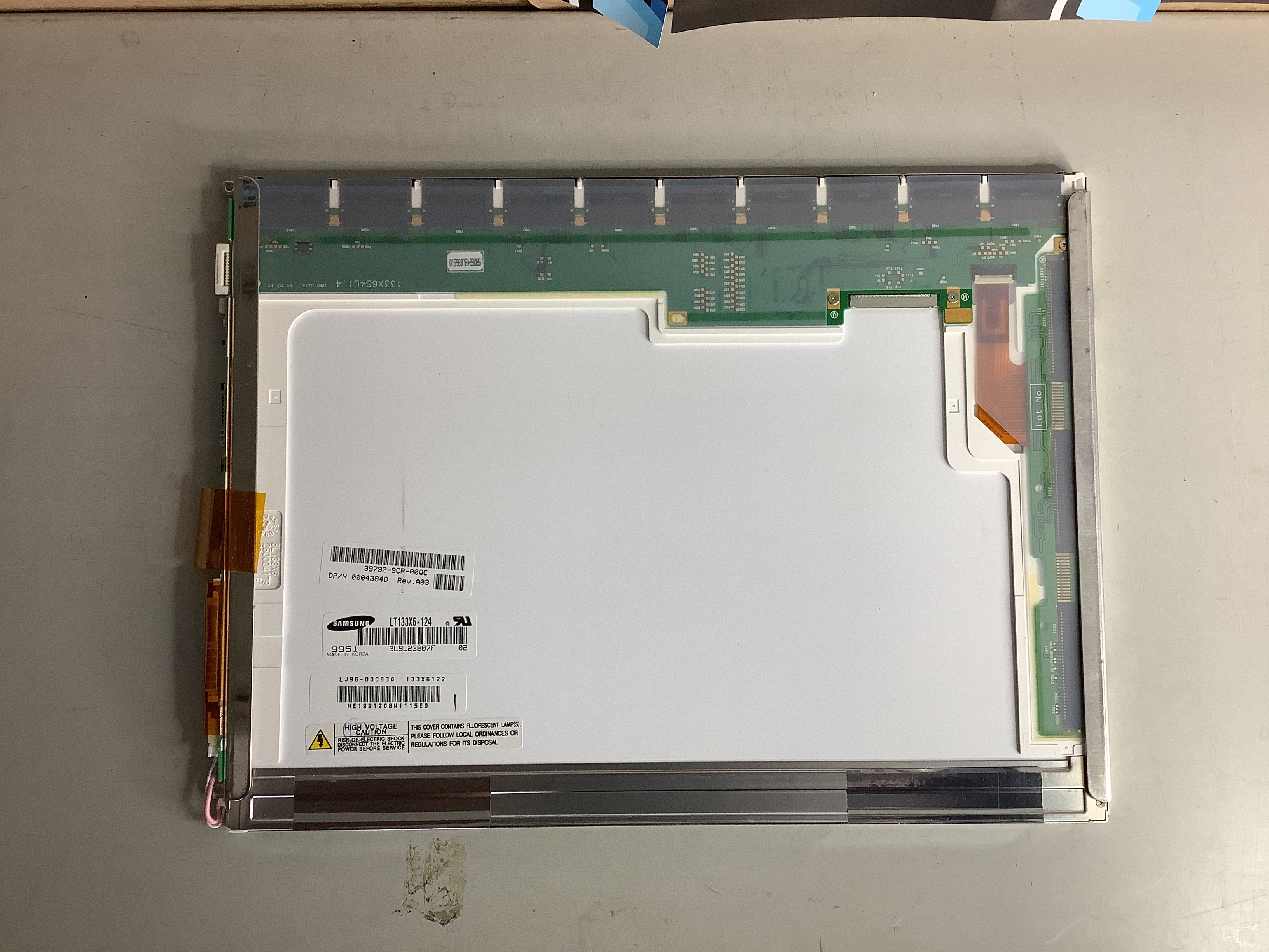 LT133X6-124 laptop screen image 2