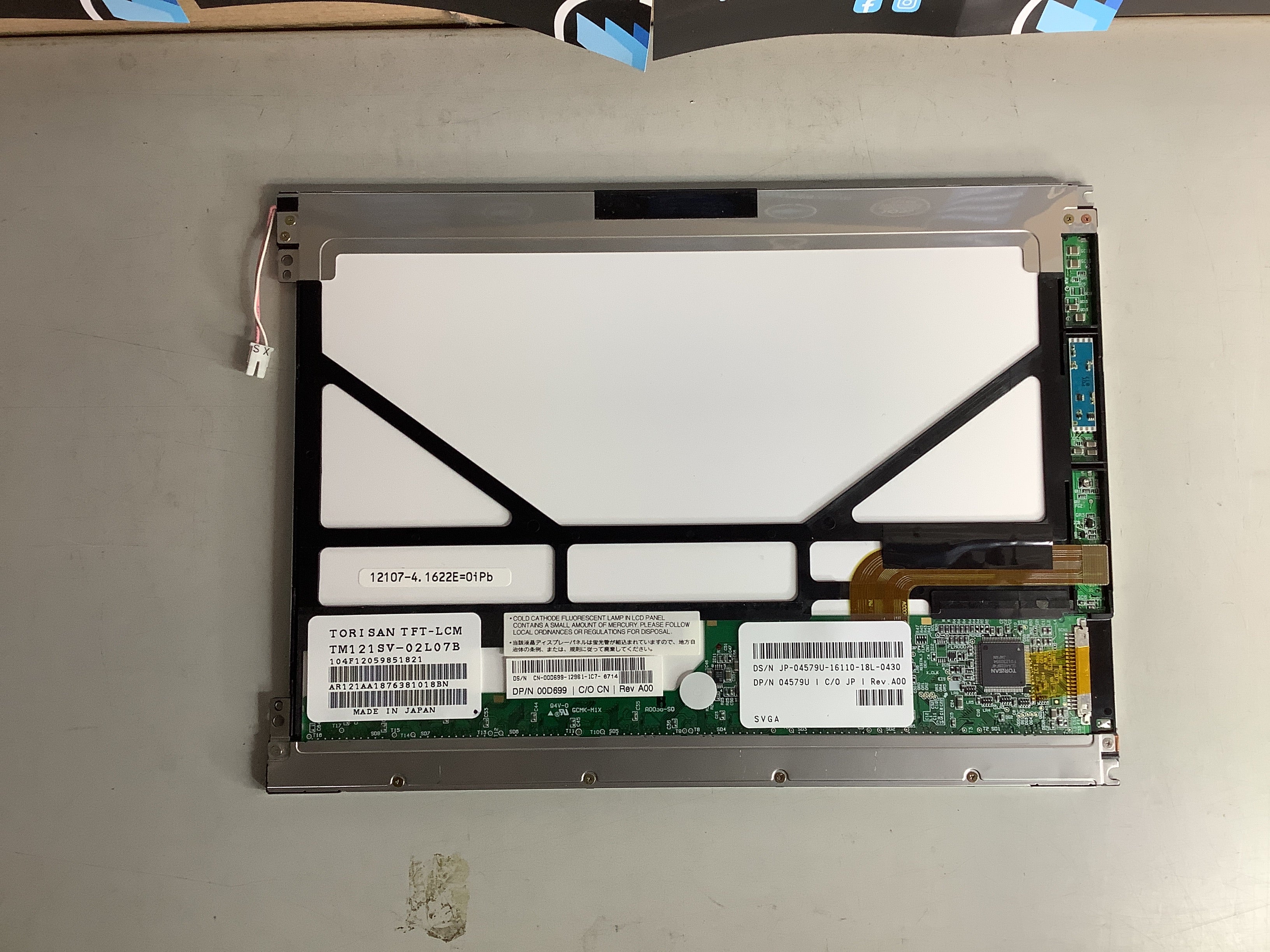 TM121SV-02L07B laptop screen image 3