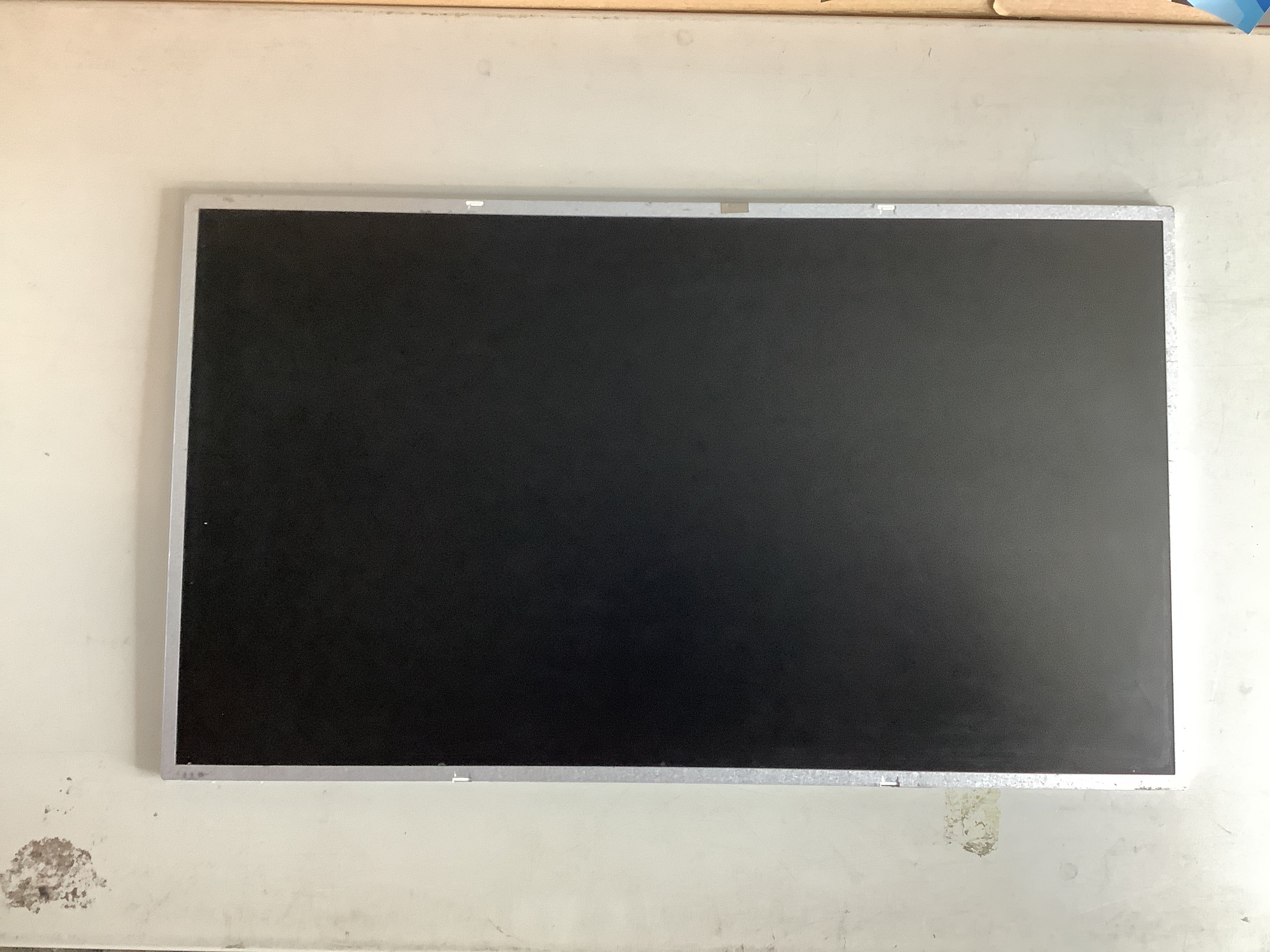 N156B6 -L0A Rev. C2 laptop screen image 2