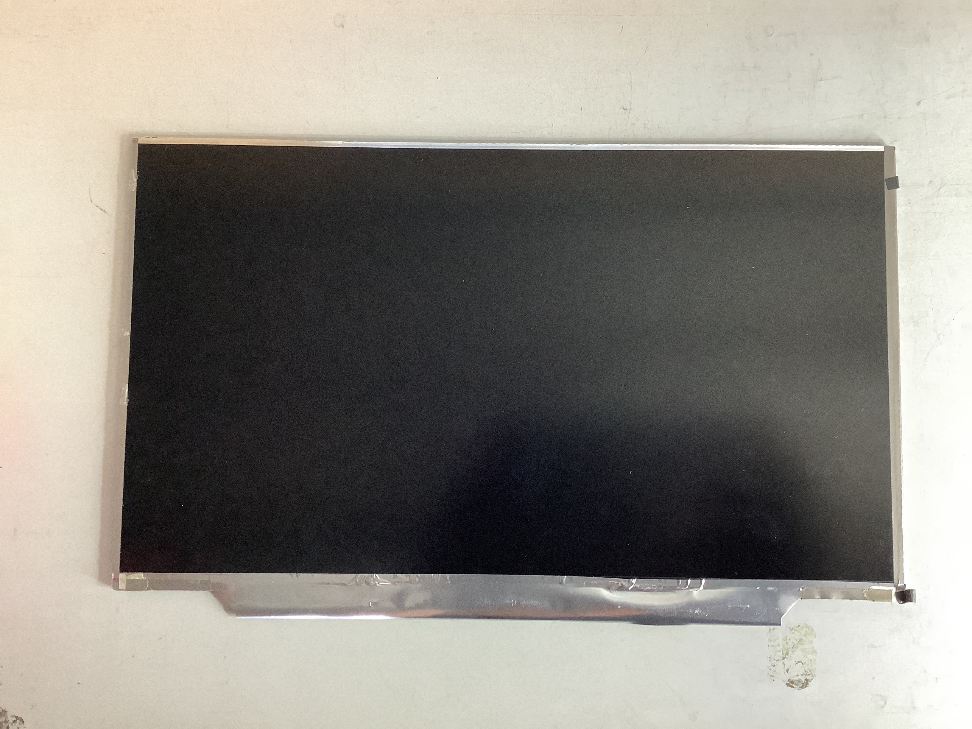 LP140WD2 (TL)(E2) laptop screen image 6