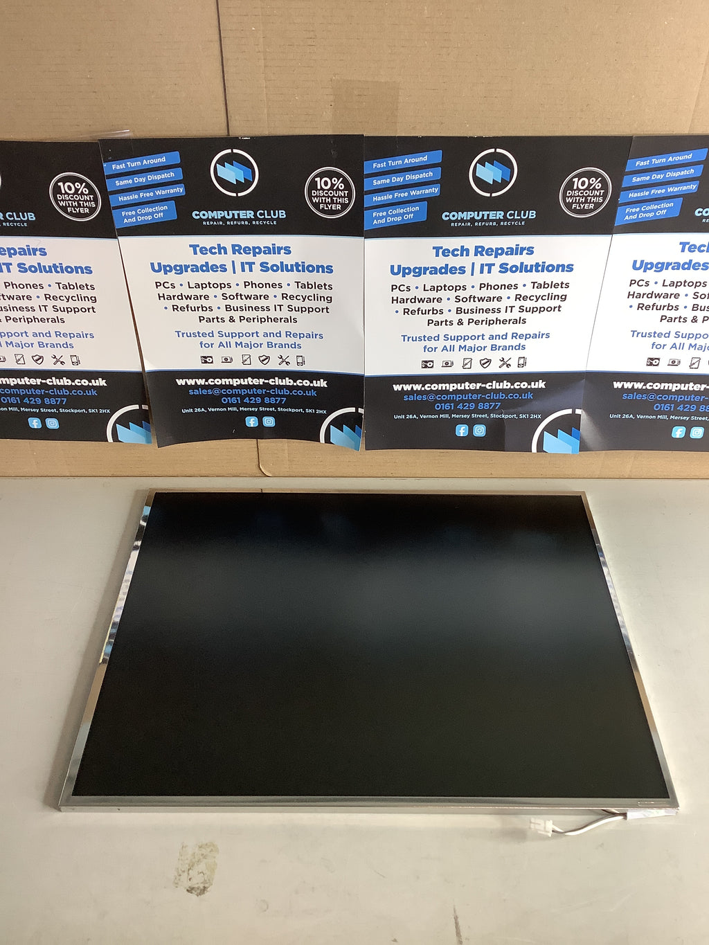 ITSX95L2 laptop screen