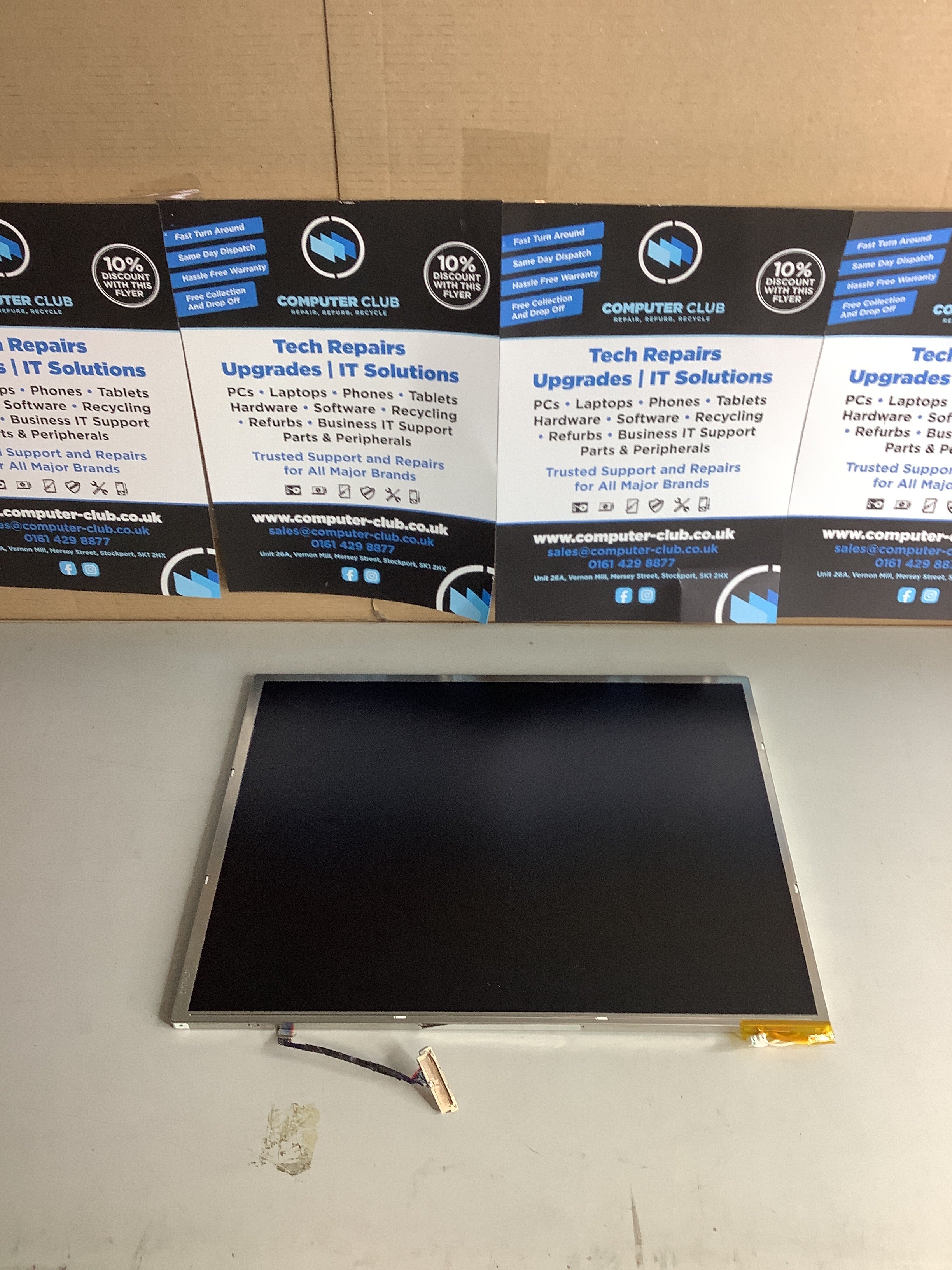 LTN121X1-L01 laptop screen