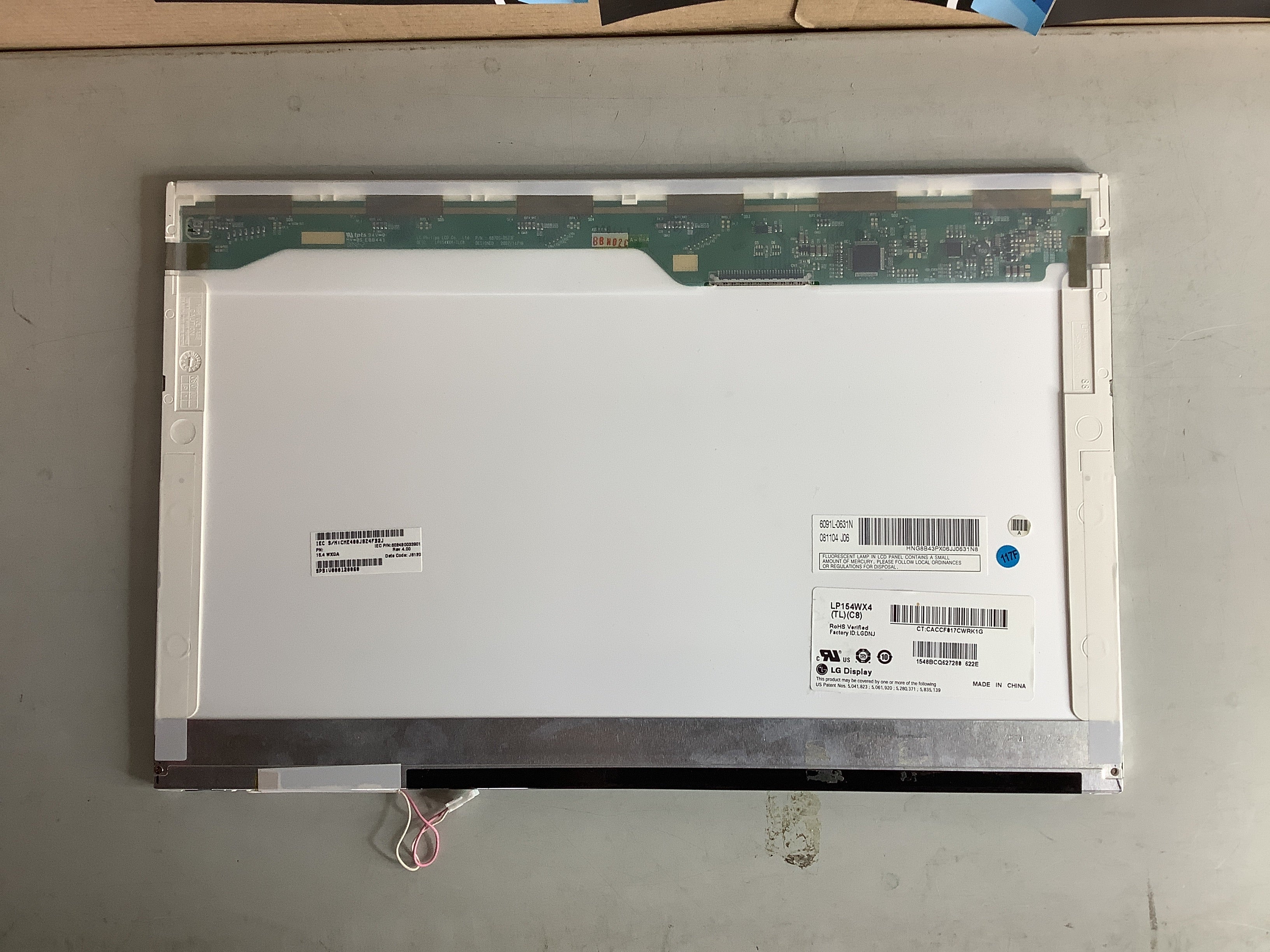 LP154WX4 (TL)(C8) laptop screen image 3