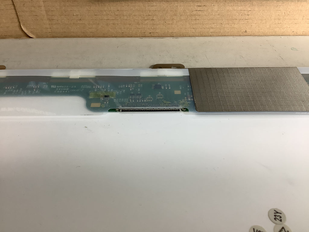 LP154WX4 laptop screen image 4