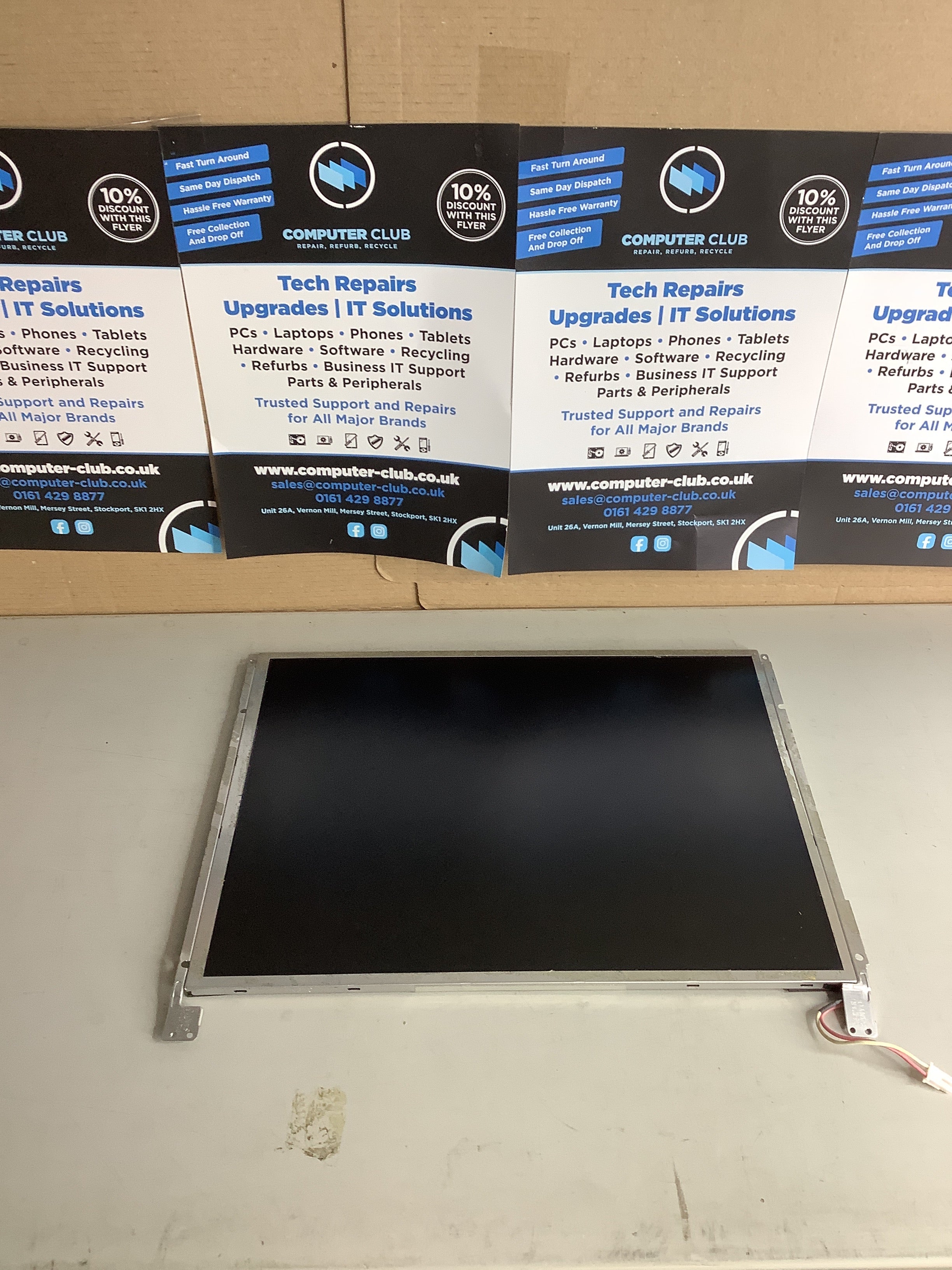 TM121XG-02L10 laptop screen