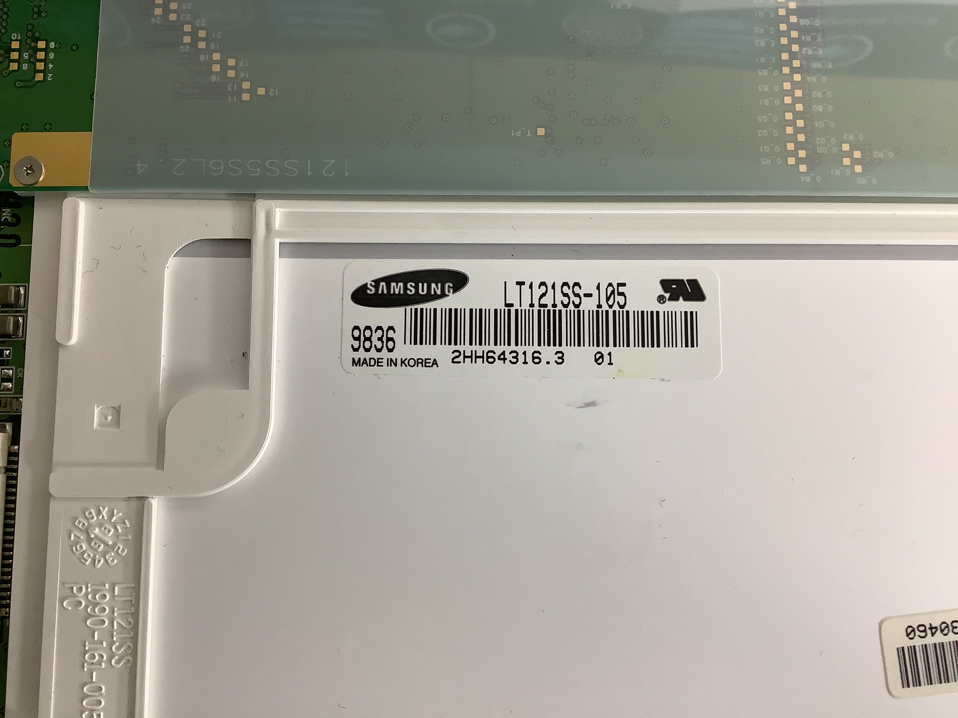 LT121SS-105 laptop screen image 4
