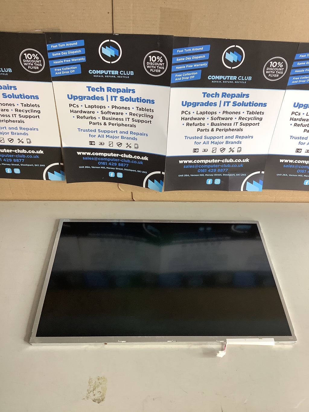 B133EW01 laptop screen