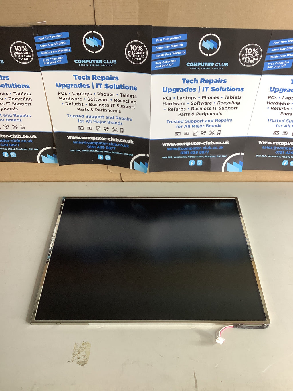 UB133X01 laptop screen