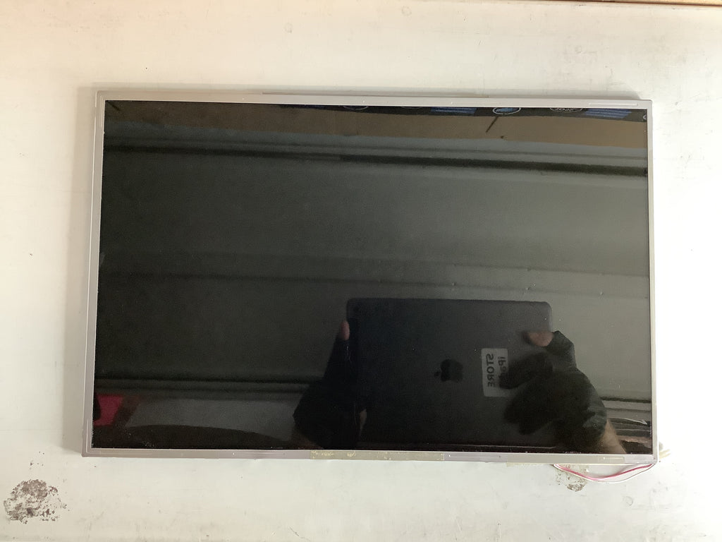 B154EW04 V.B laptop screen image 7