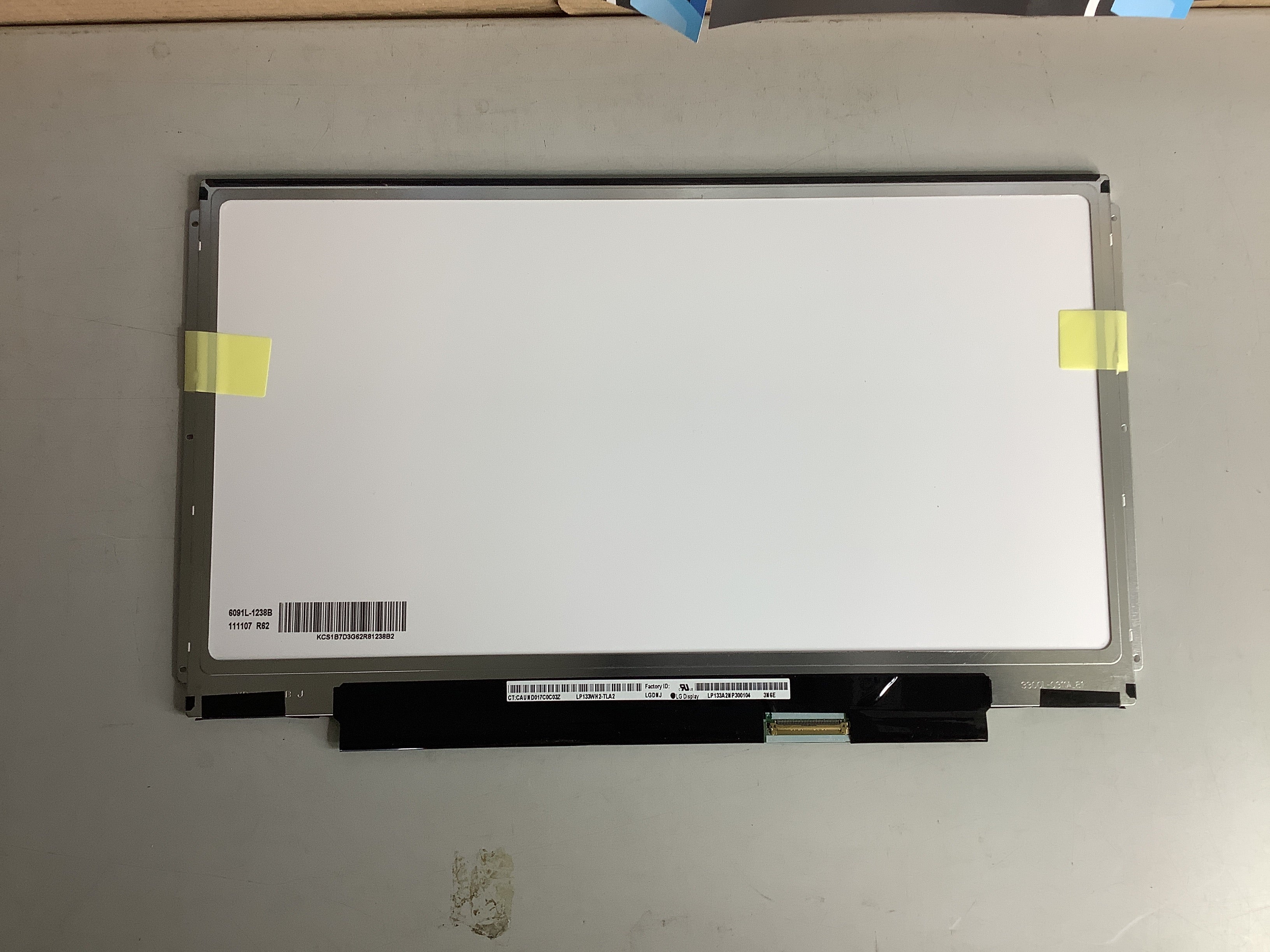 LP133WH2-TLA2 laptop screen image 3
