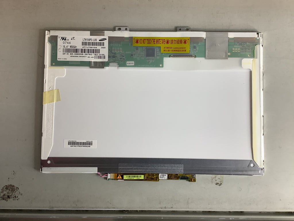 LTN154P3-L05 laptop screen image 3