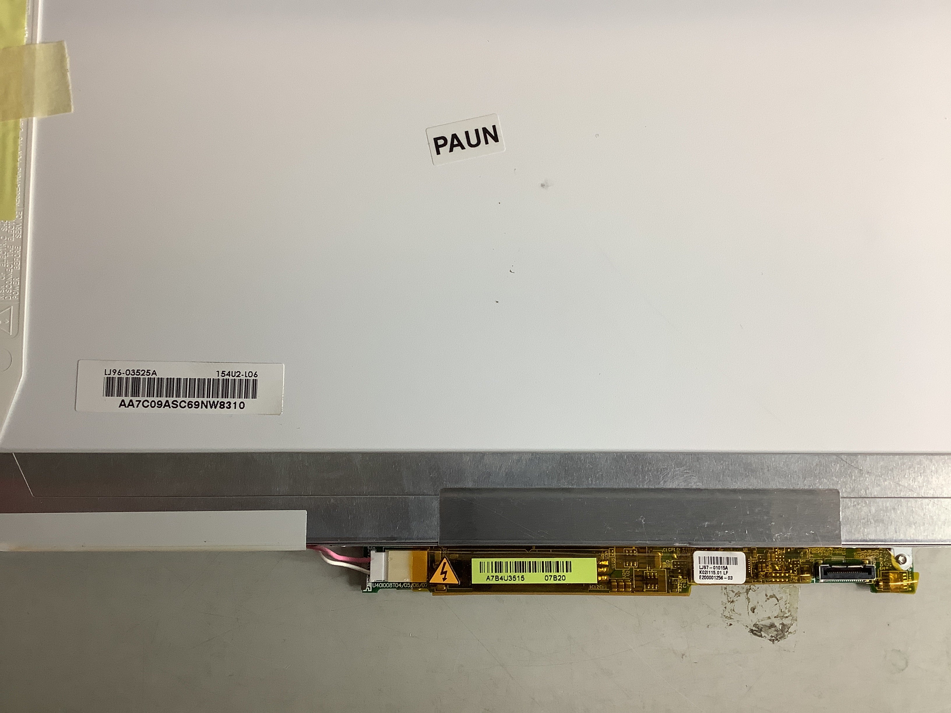 LTN154U2-L06 laptop screen image 12