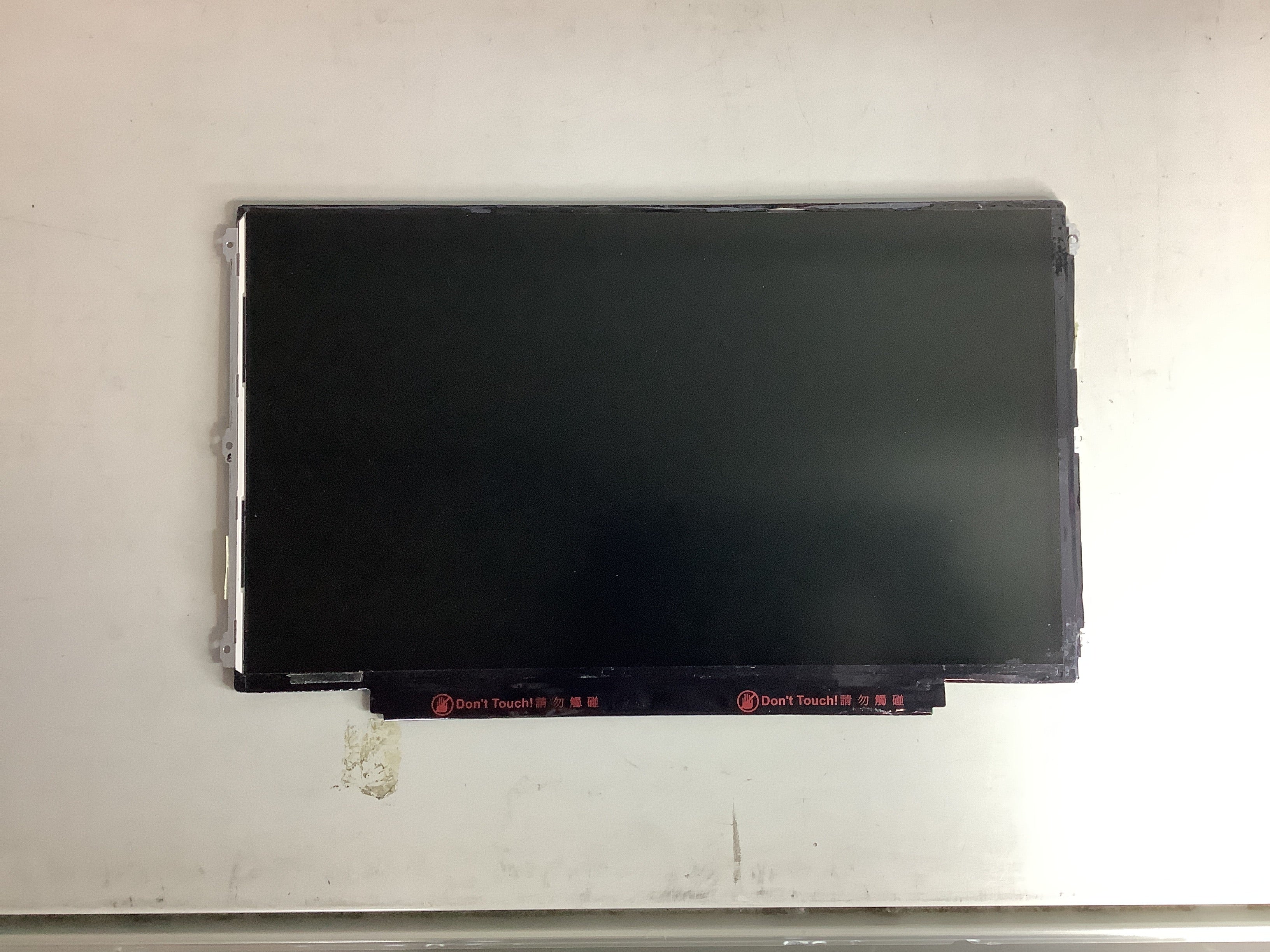 B125XTN02 .0 laptop screen image 2
