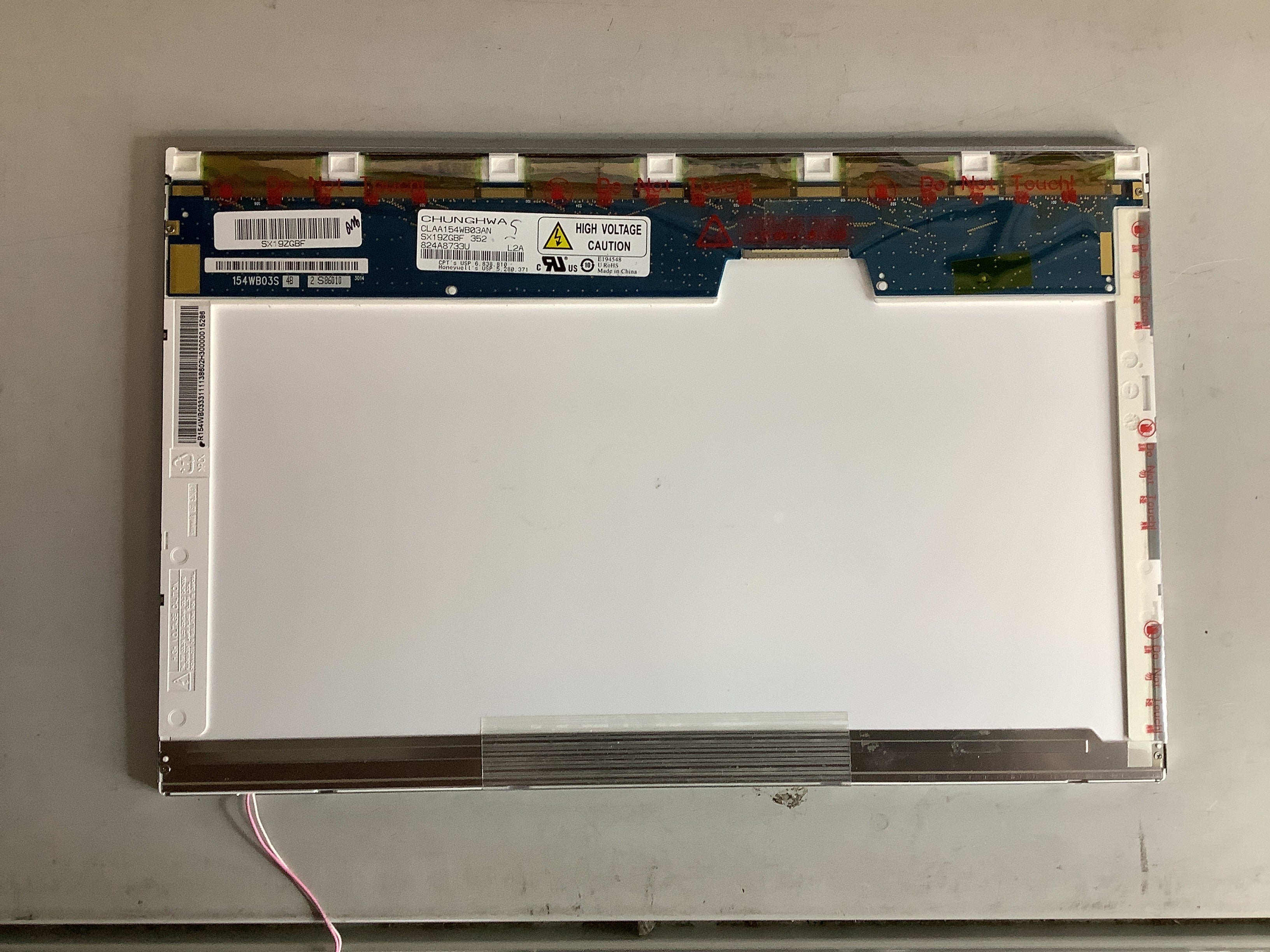 CLAA154WB03AN laptop screen image 3