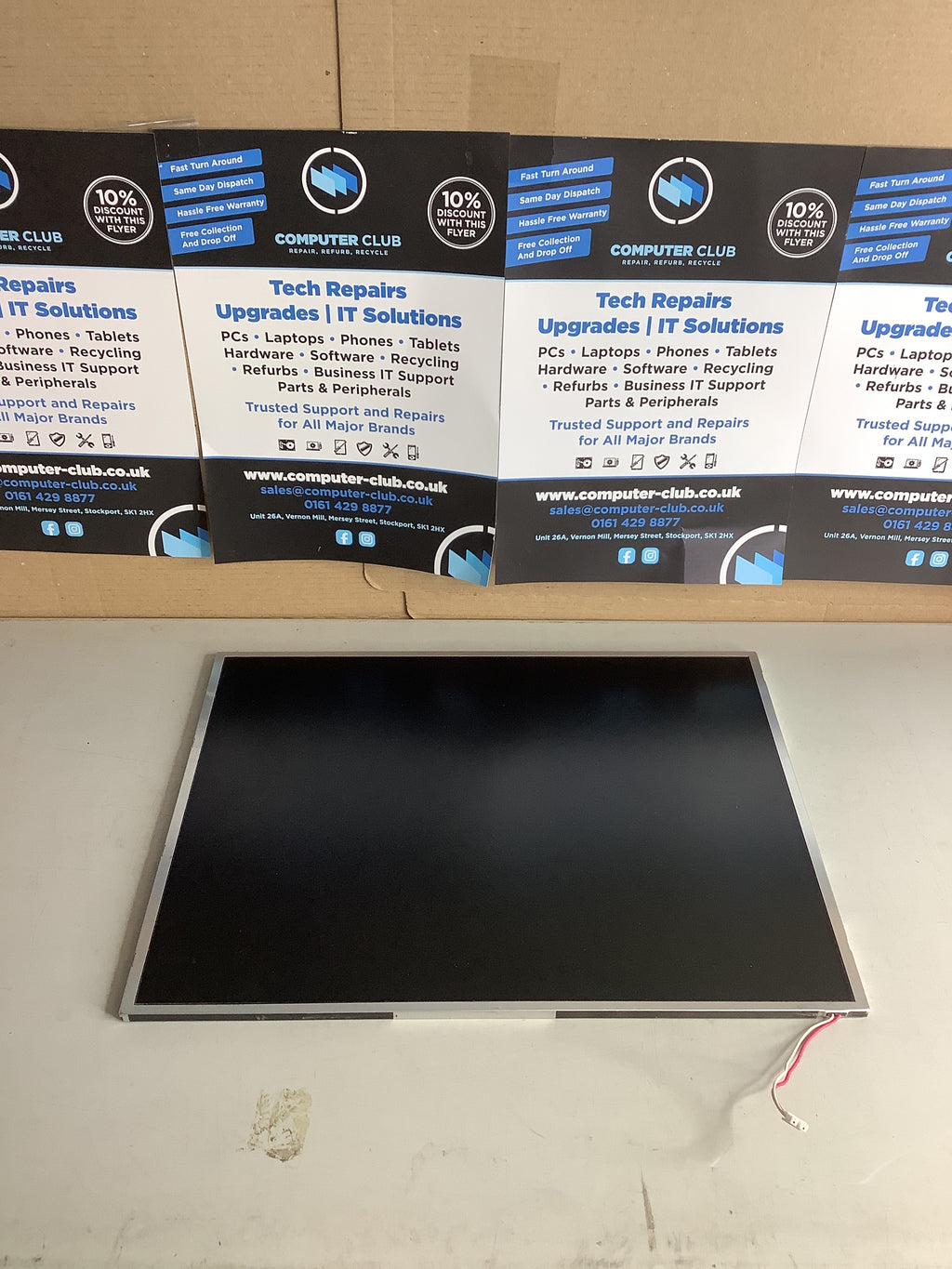 CP115323-01 03A laptop screen