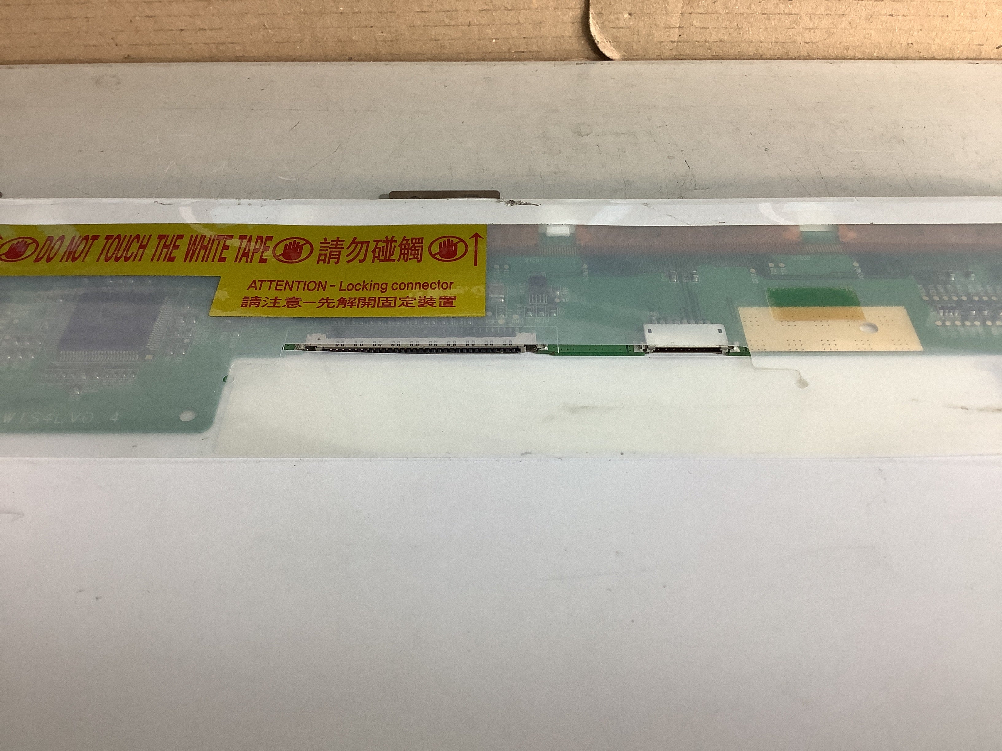 LTN154W1-L01 laptop screen image 5