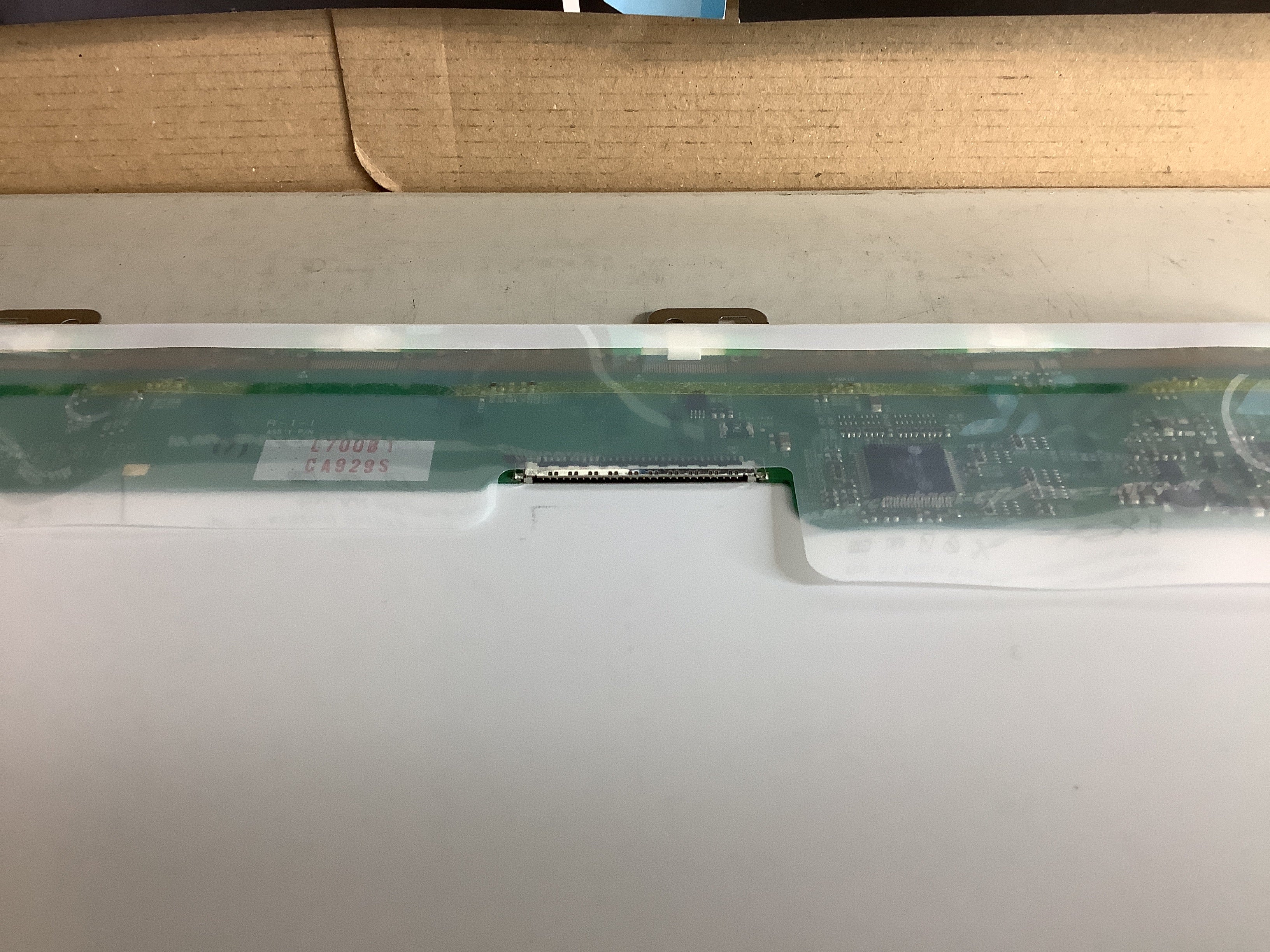 LP154W01 (TL)(A2) laptop screen image 5