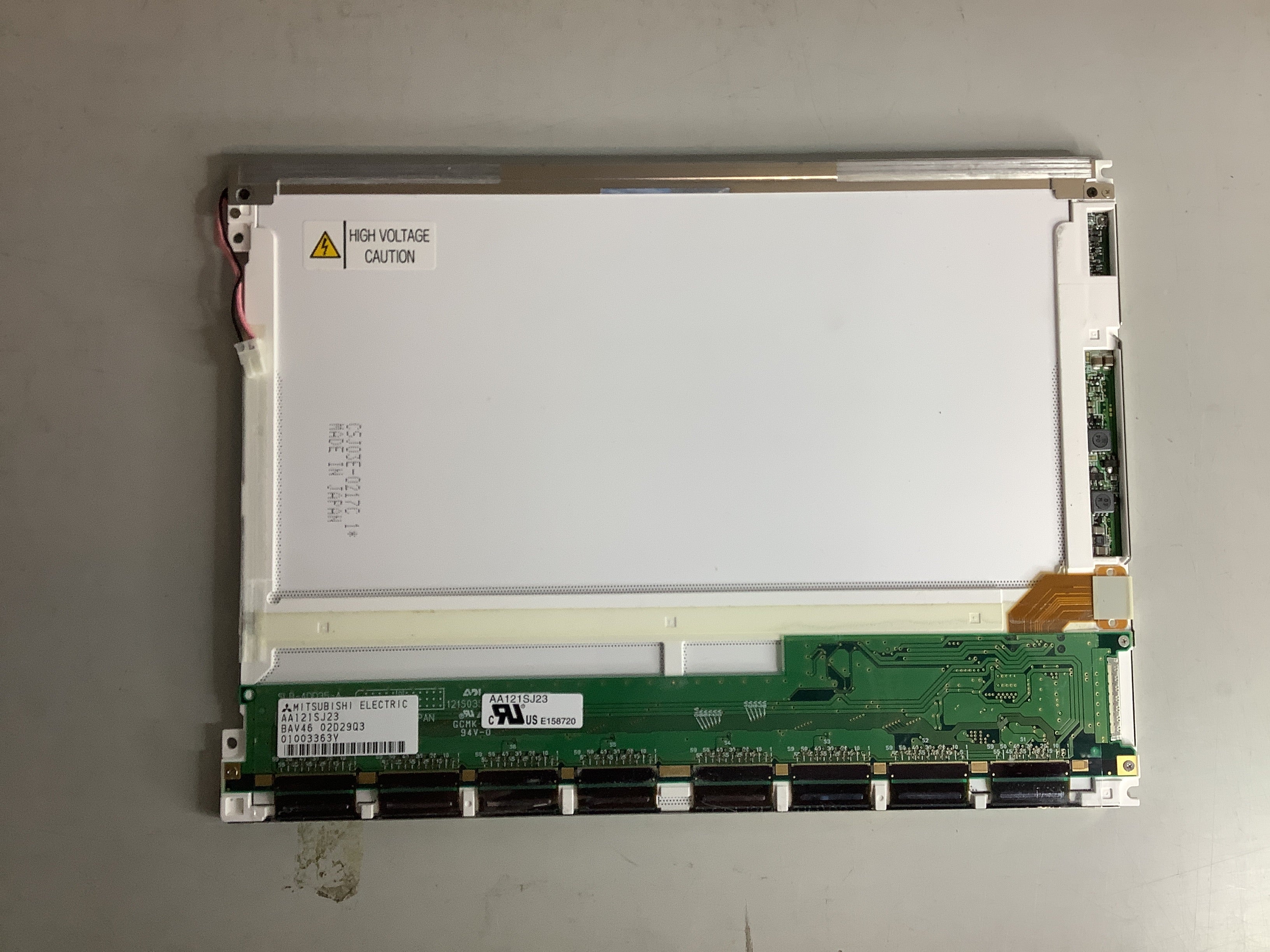 AA121SJ23 laptop screen image 7