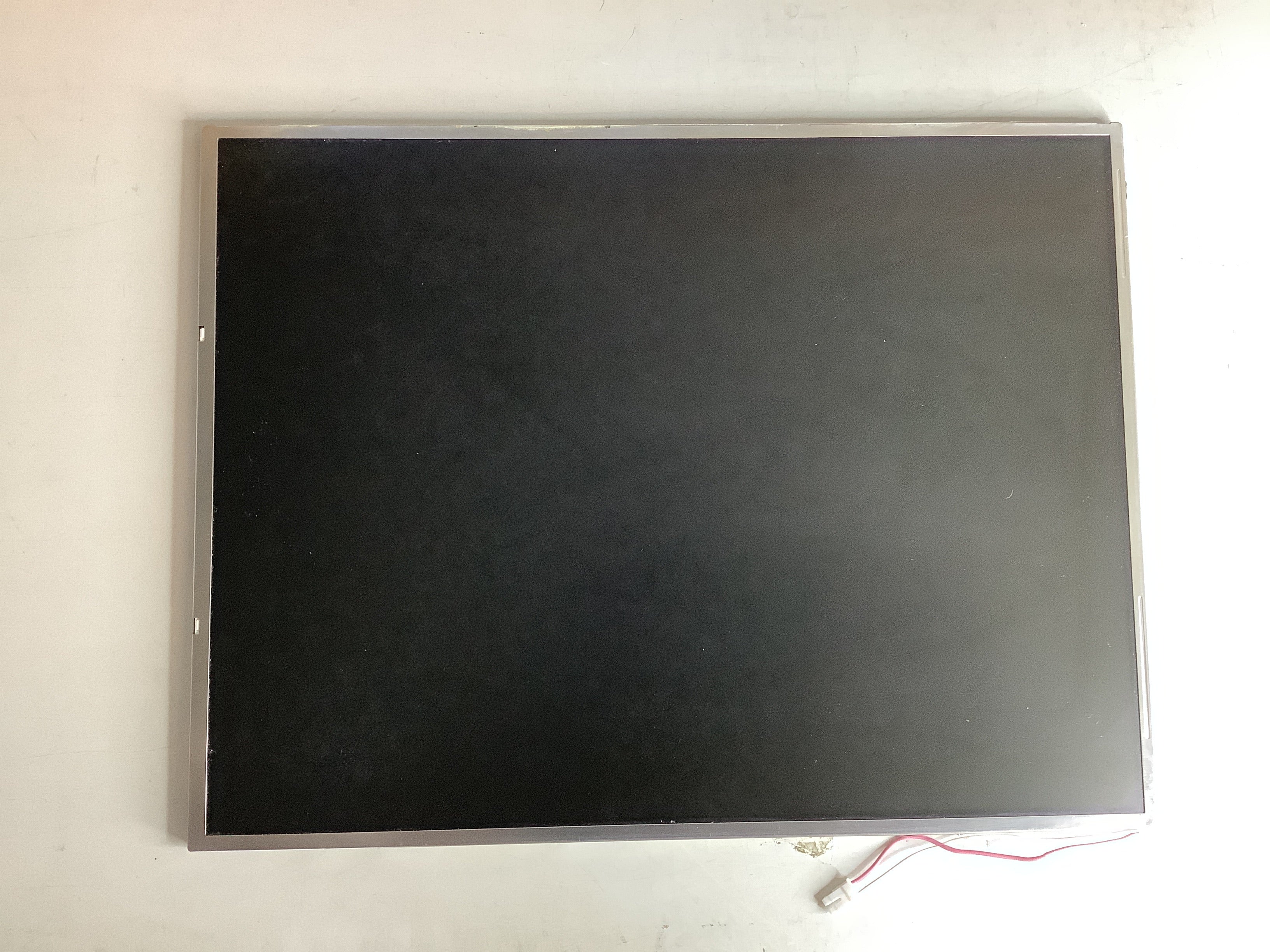 LTN141XF-L05 laptop screen image 2