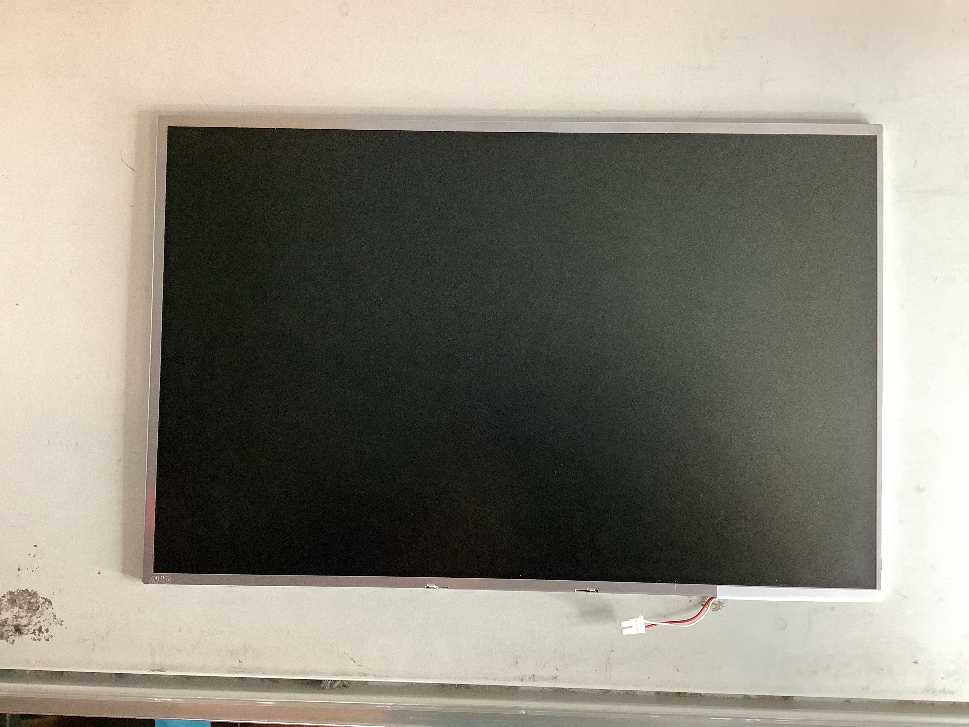 B154PW02 V.3 laptop screen image 2