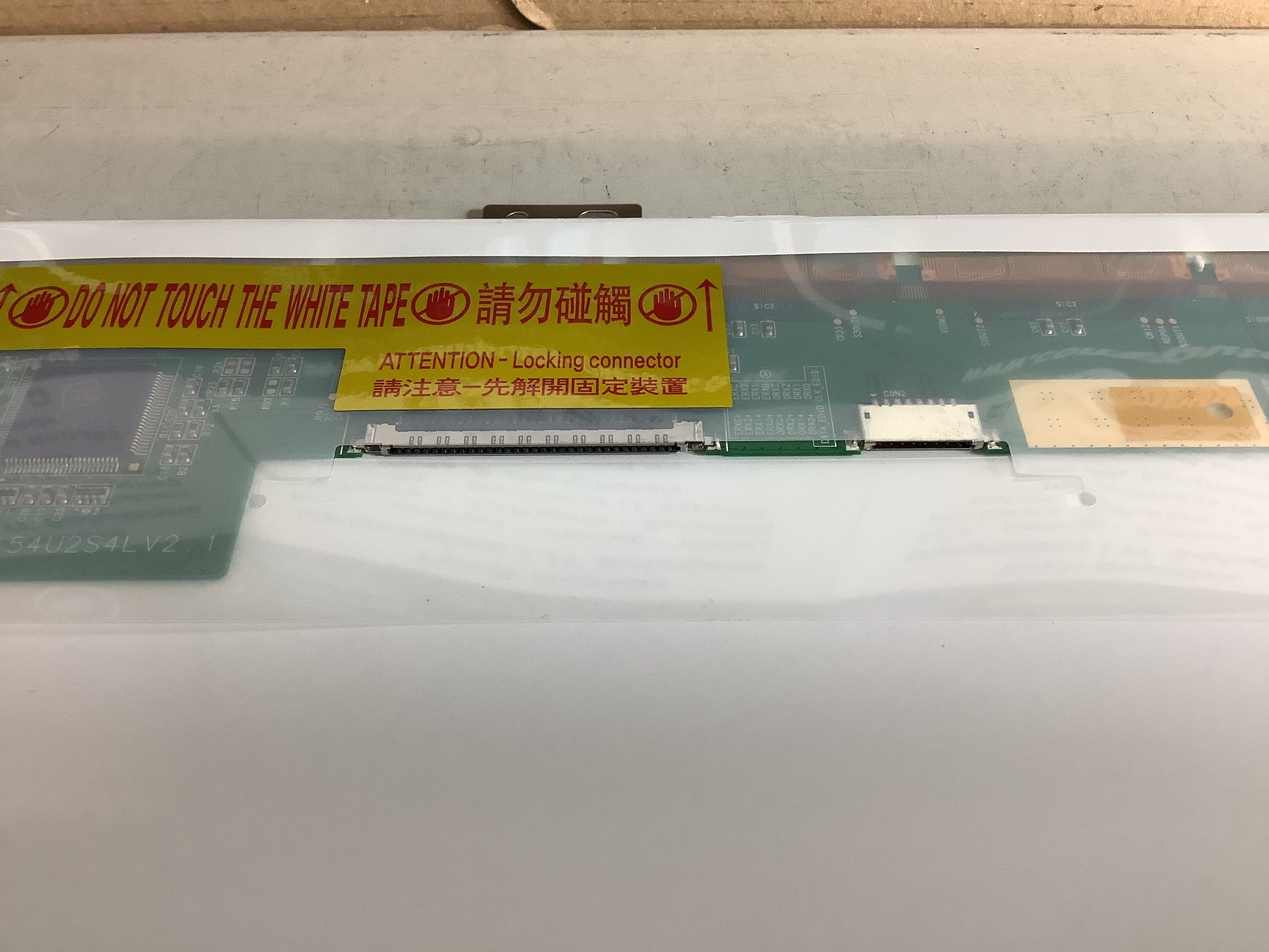 LTN154U2-L06 laptop screen image 11