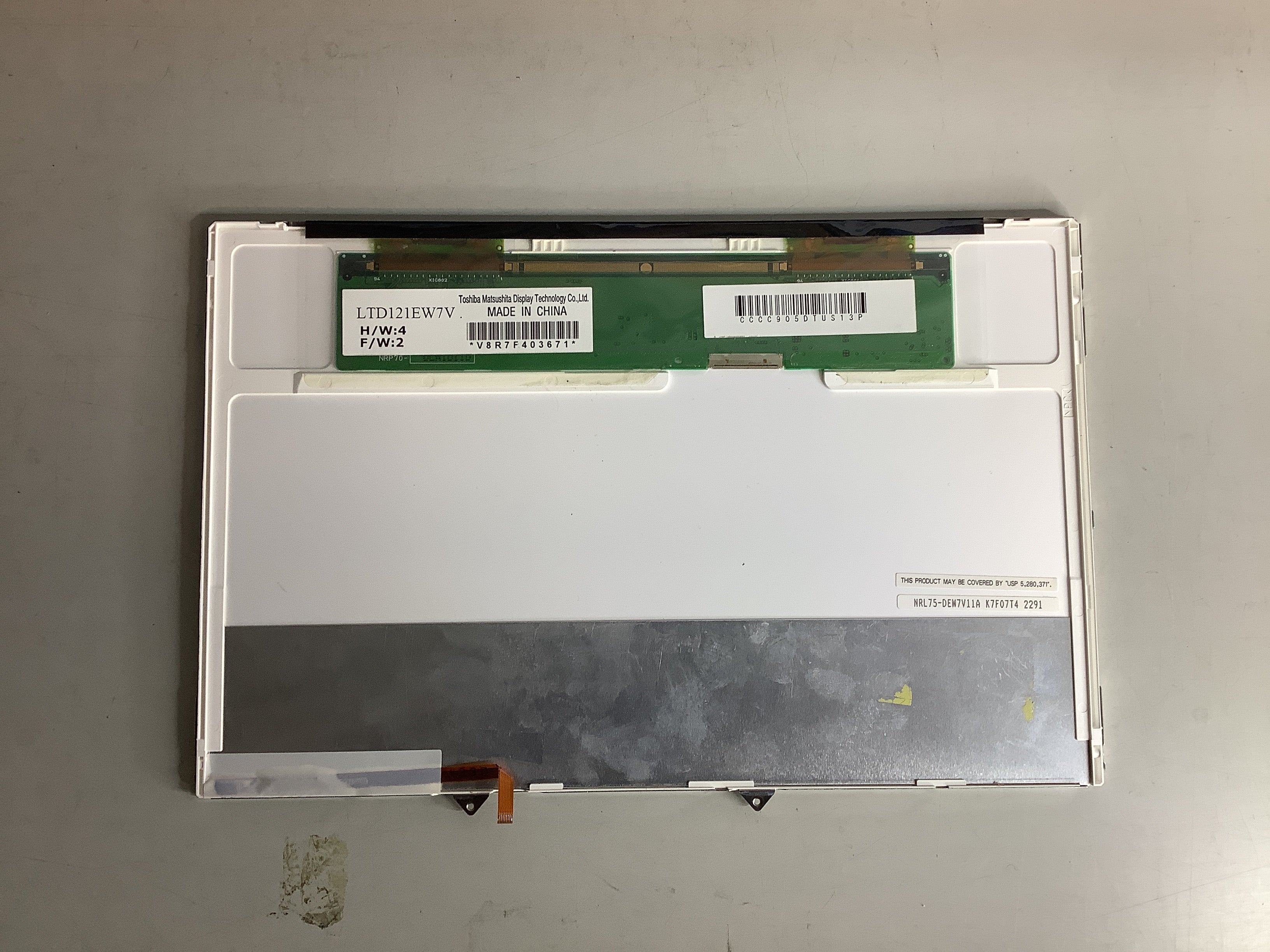 LTD121EW7V laptop screen image 3