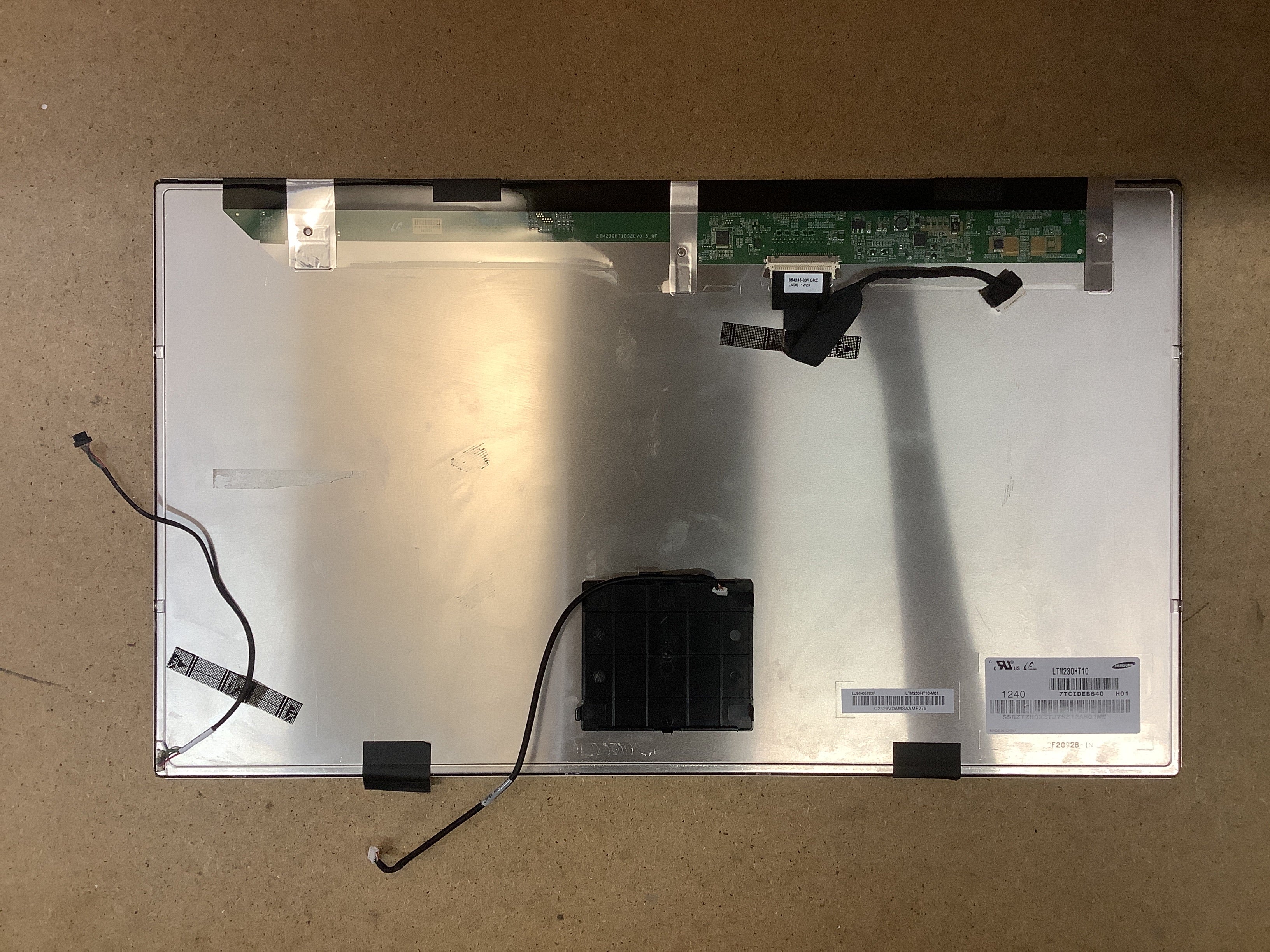 LTM230HT10 laptop screen image 3
