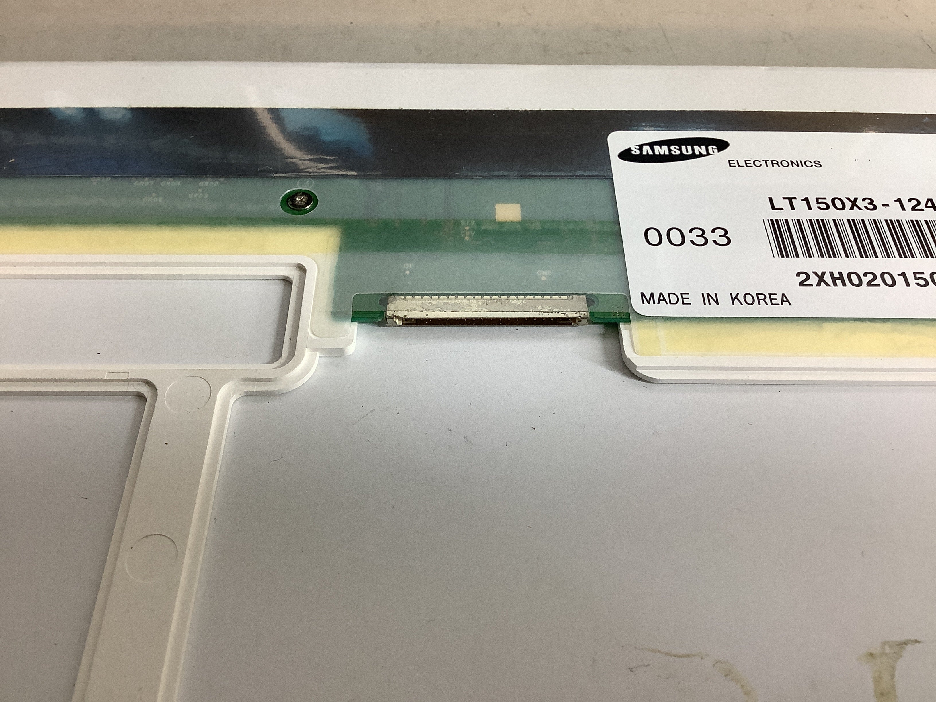 LT150X3-124 laptop screen image 6