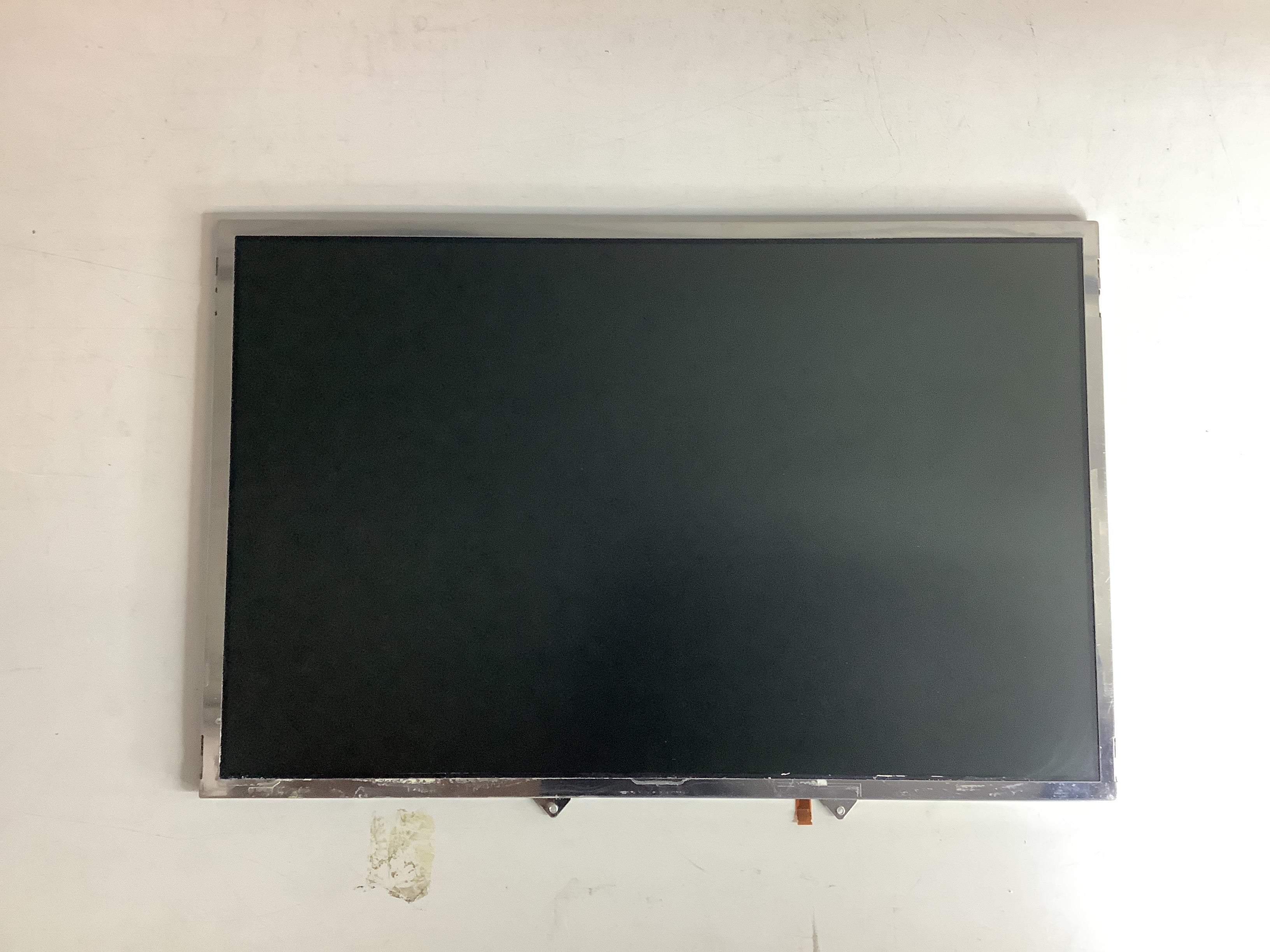 LTD121EW7V laptop screen image 2