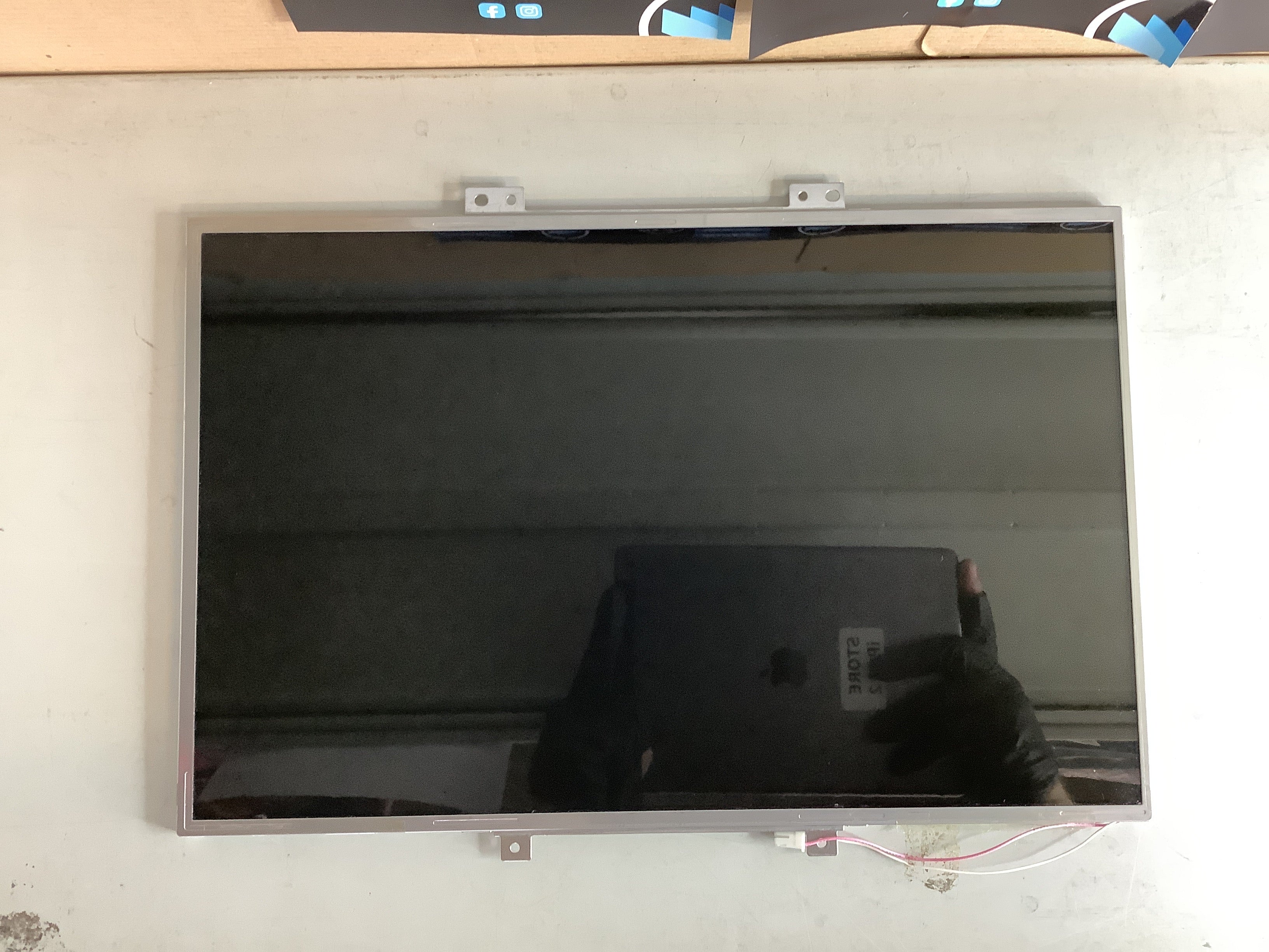 QD15TL02 REV:04 laptop screen image 2
