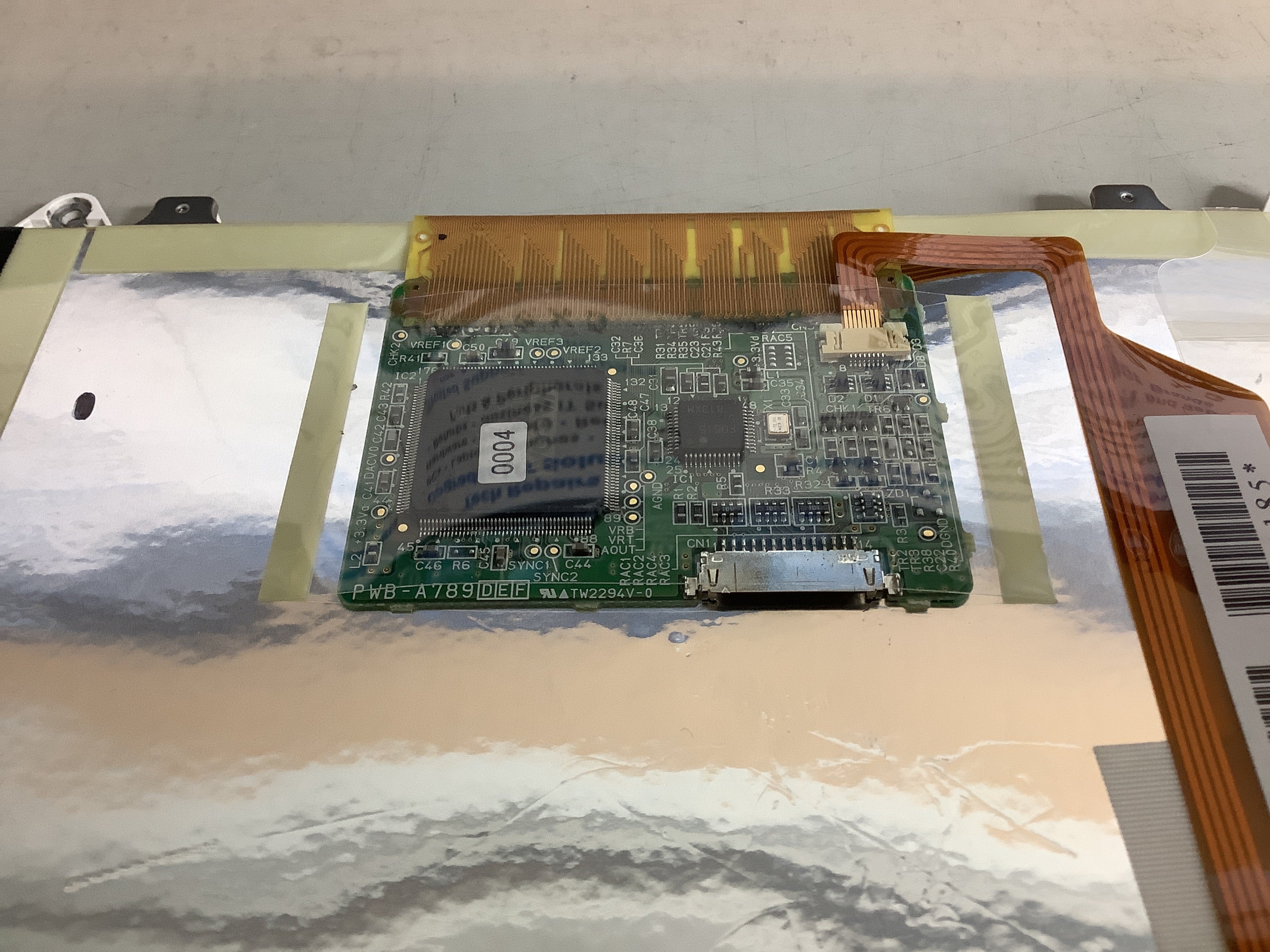 LTD121KX4K laptop screen image 6