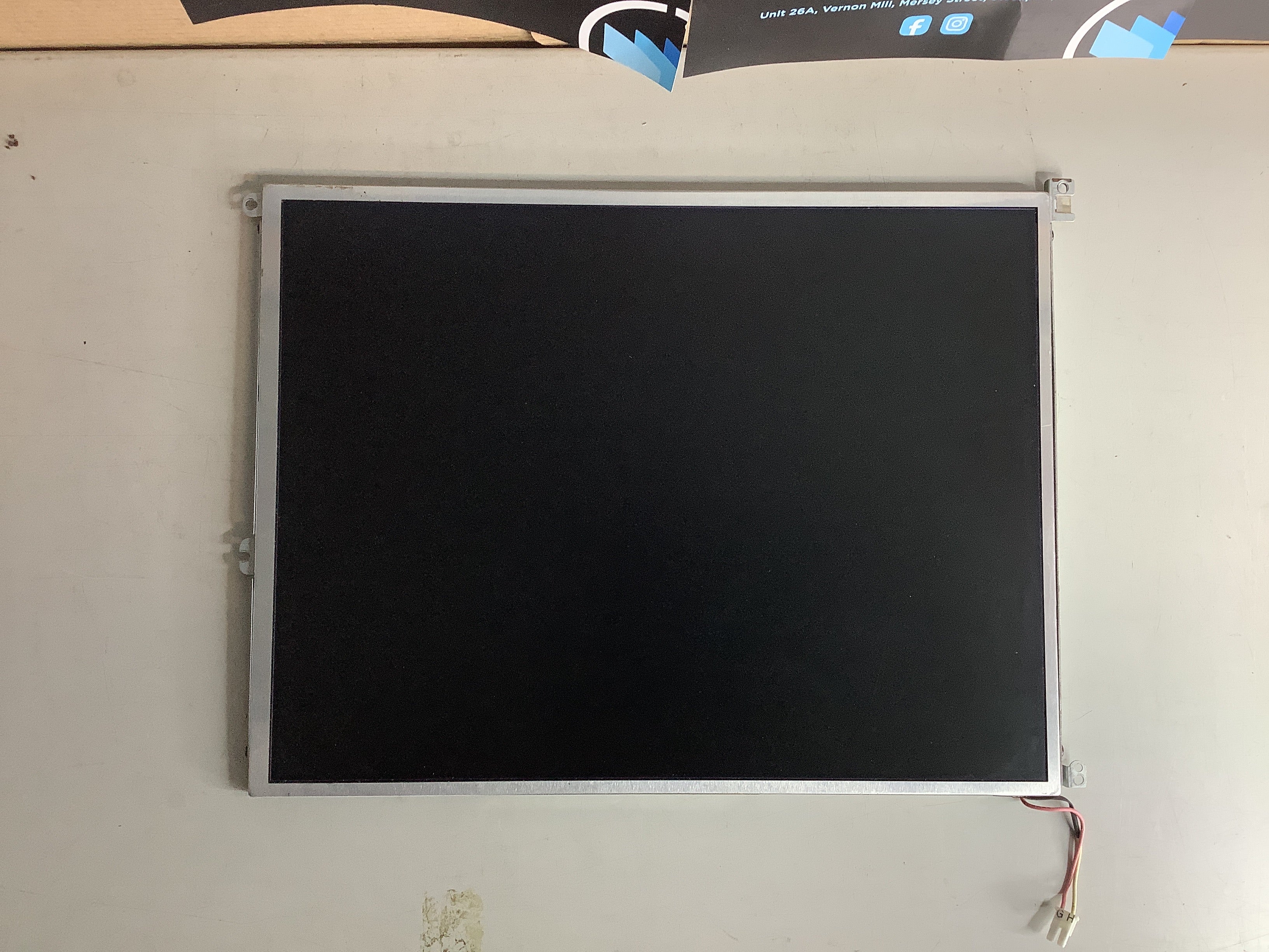 TM121XG-02L03 laptop screen image 2