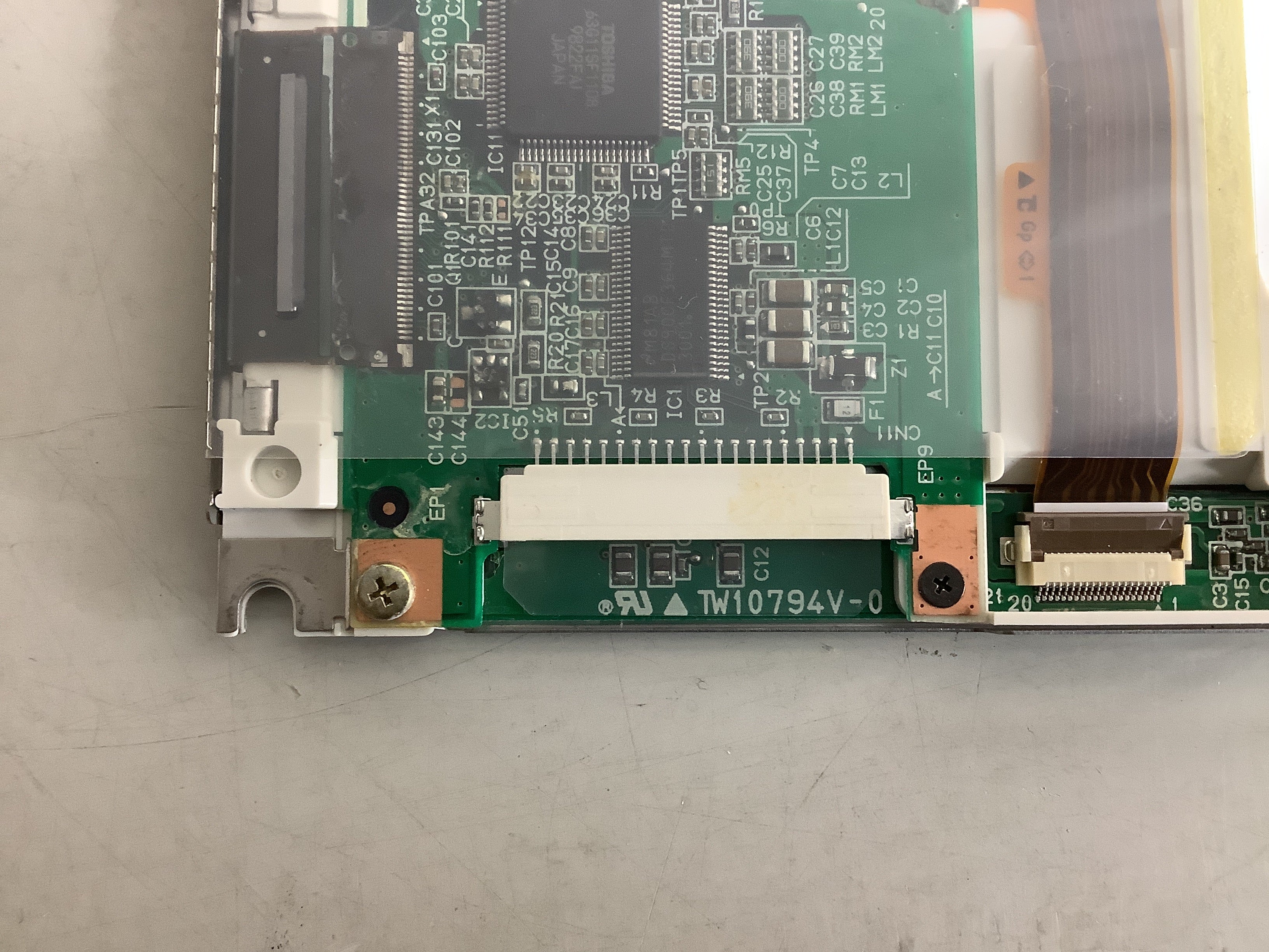 LTM12C283 laptop screen image 5