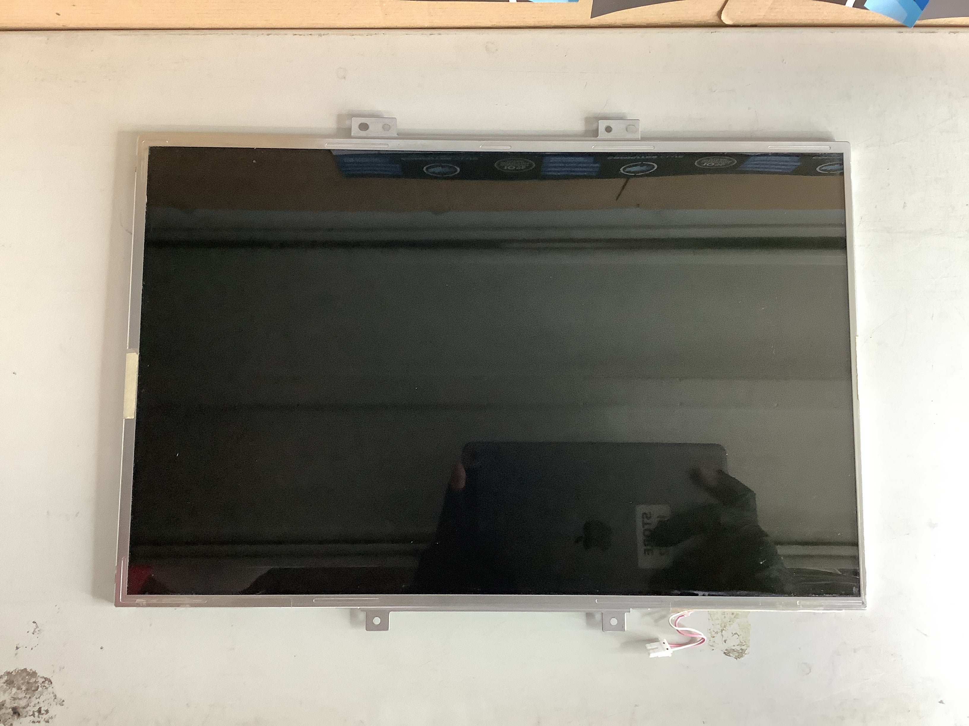 QD15TL02 REV: 02 laptop screen image 2