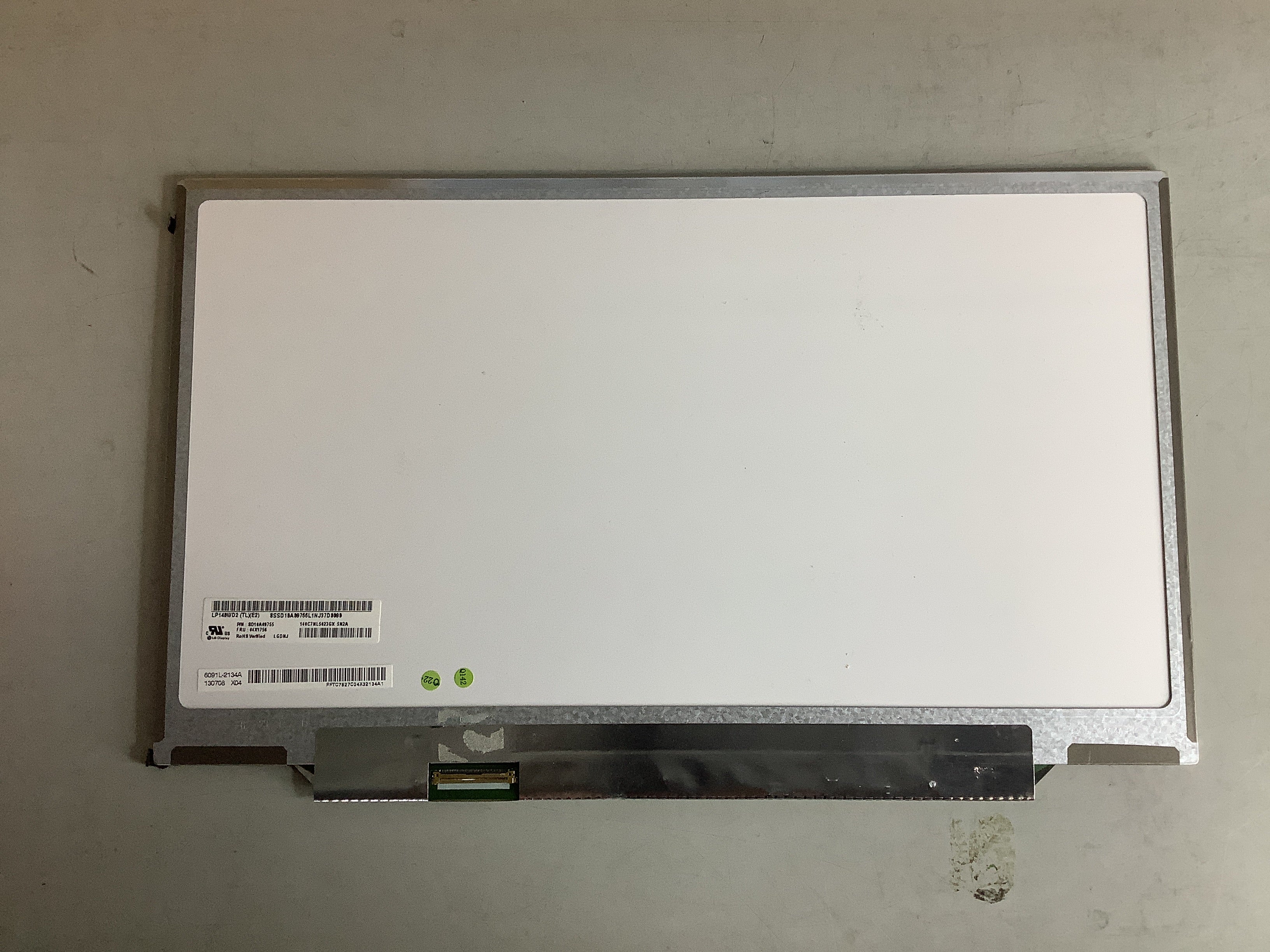 LP140WD2 (TL)(E2) laptop screen image 7