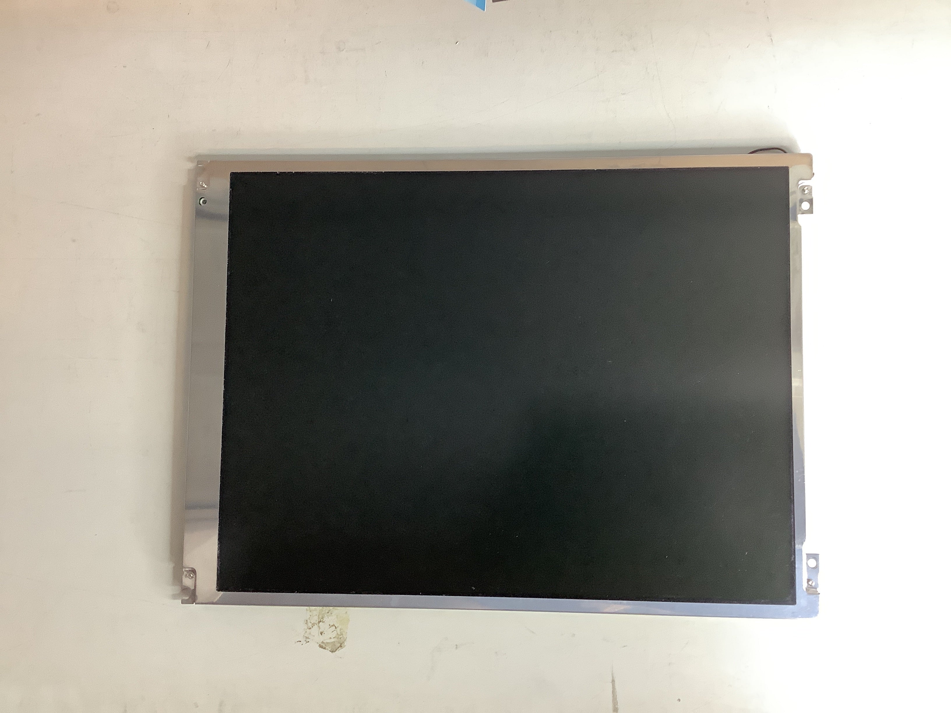 AA121SJ23 laptop screen image 2