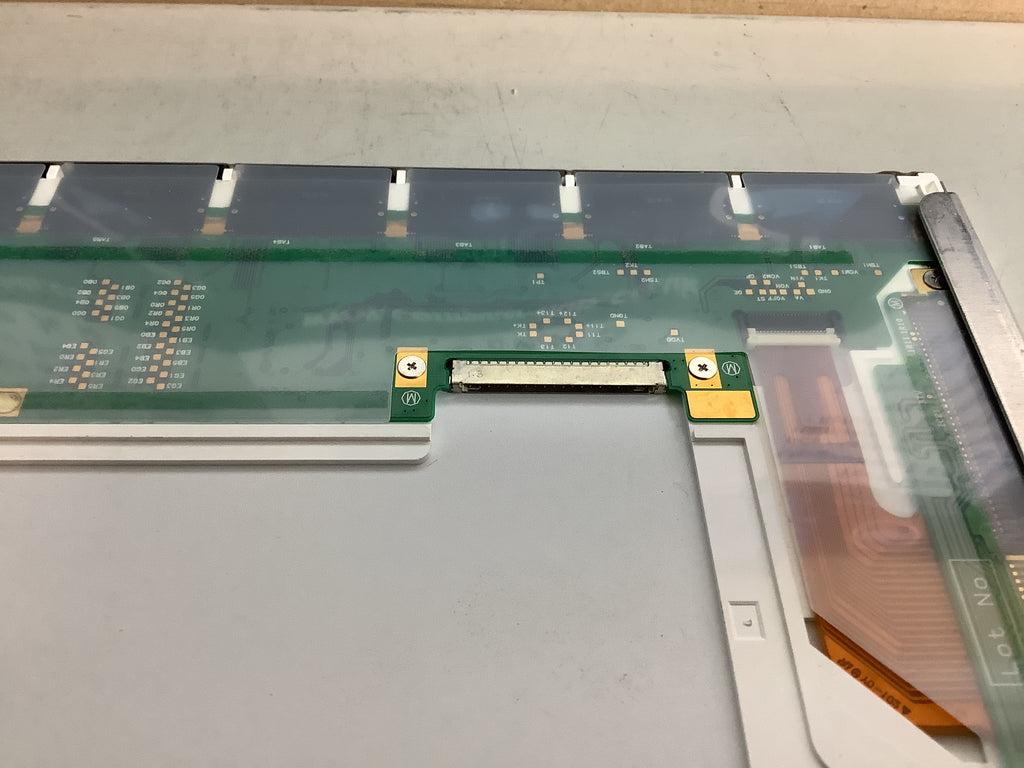 LT133X6-124 laptop screen image 4