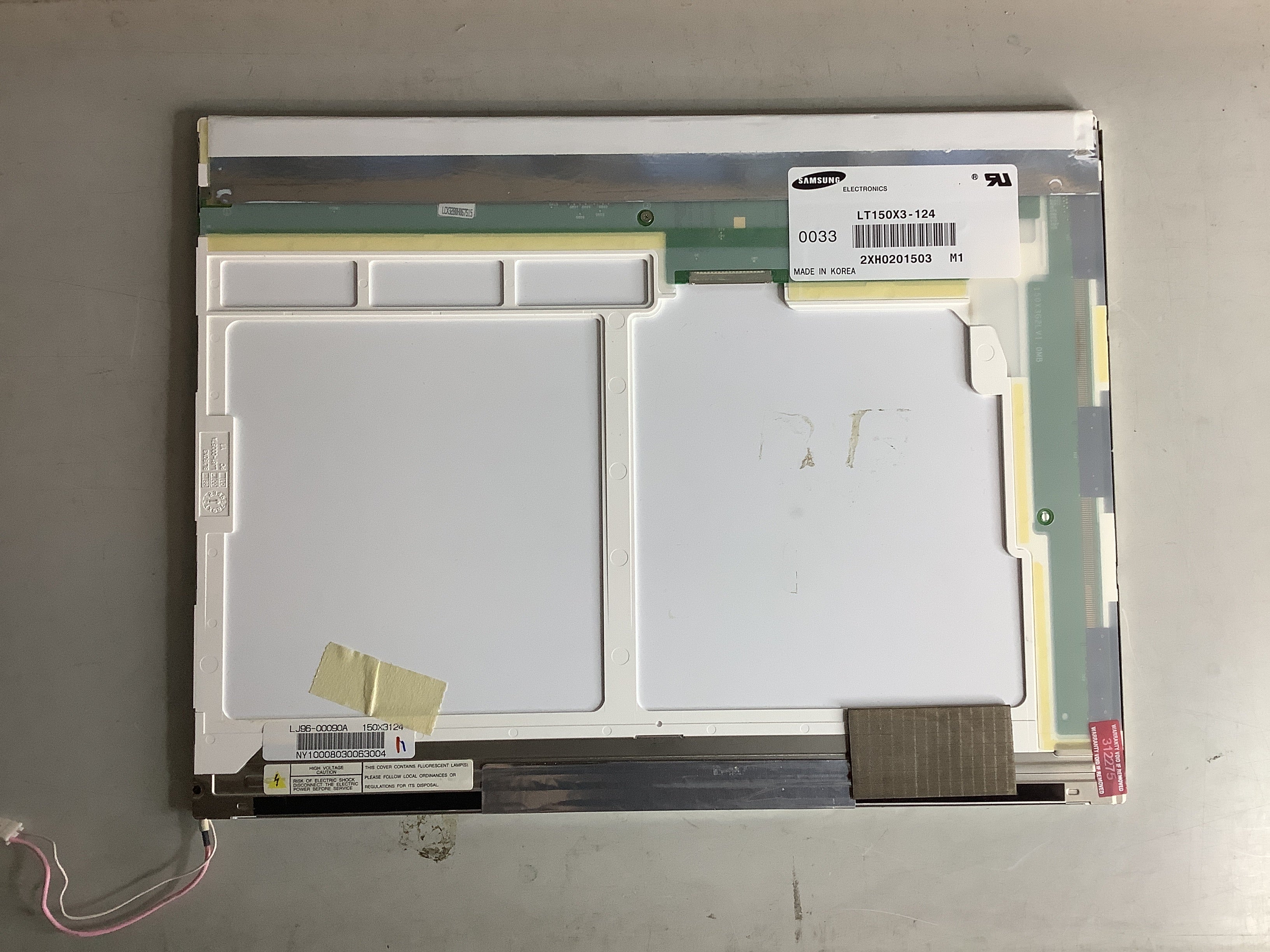 LT150X3-124 laptop screen image 3