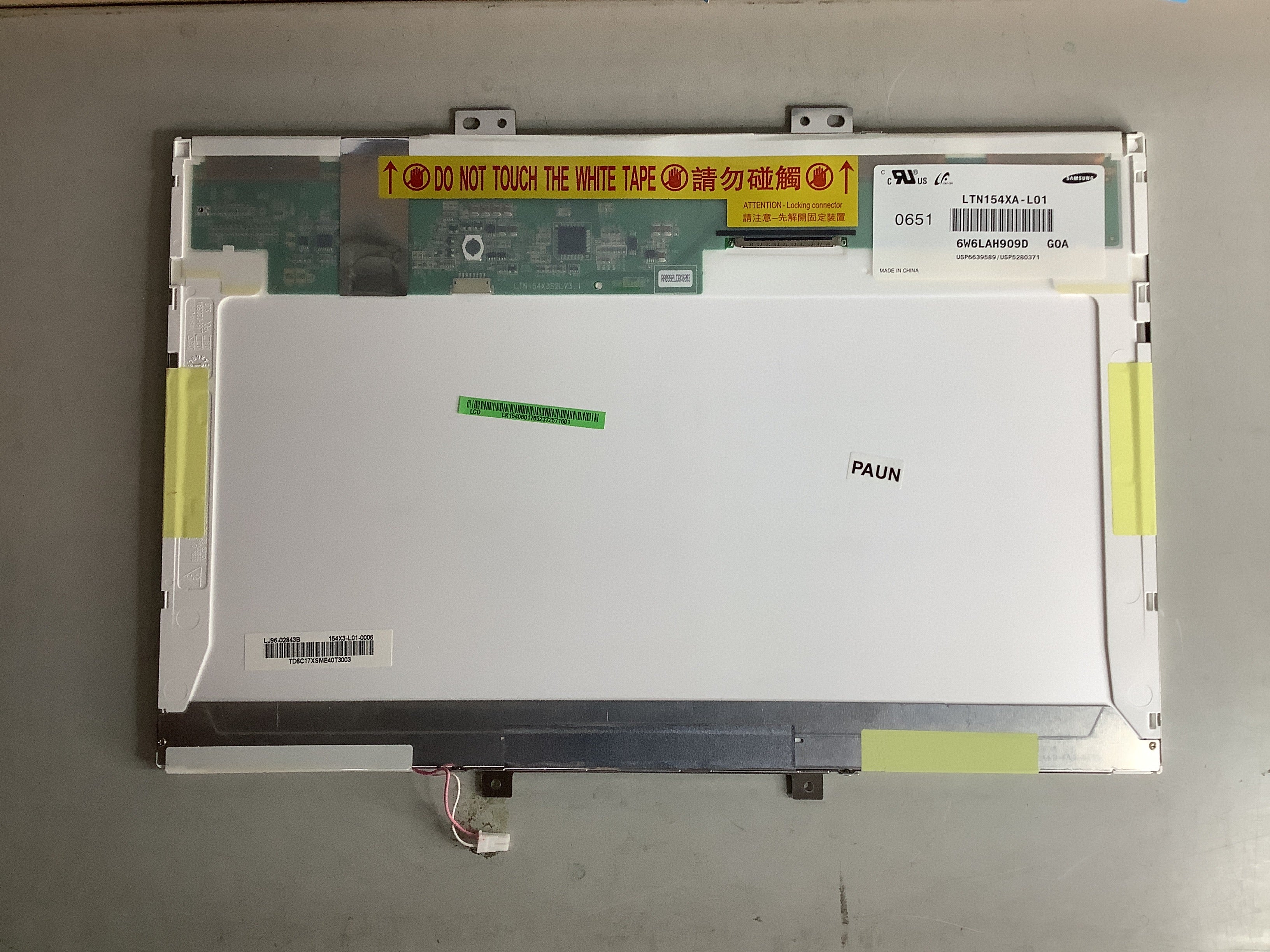 LTN154XA-L01 laptop screen image 3