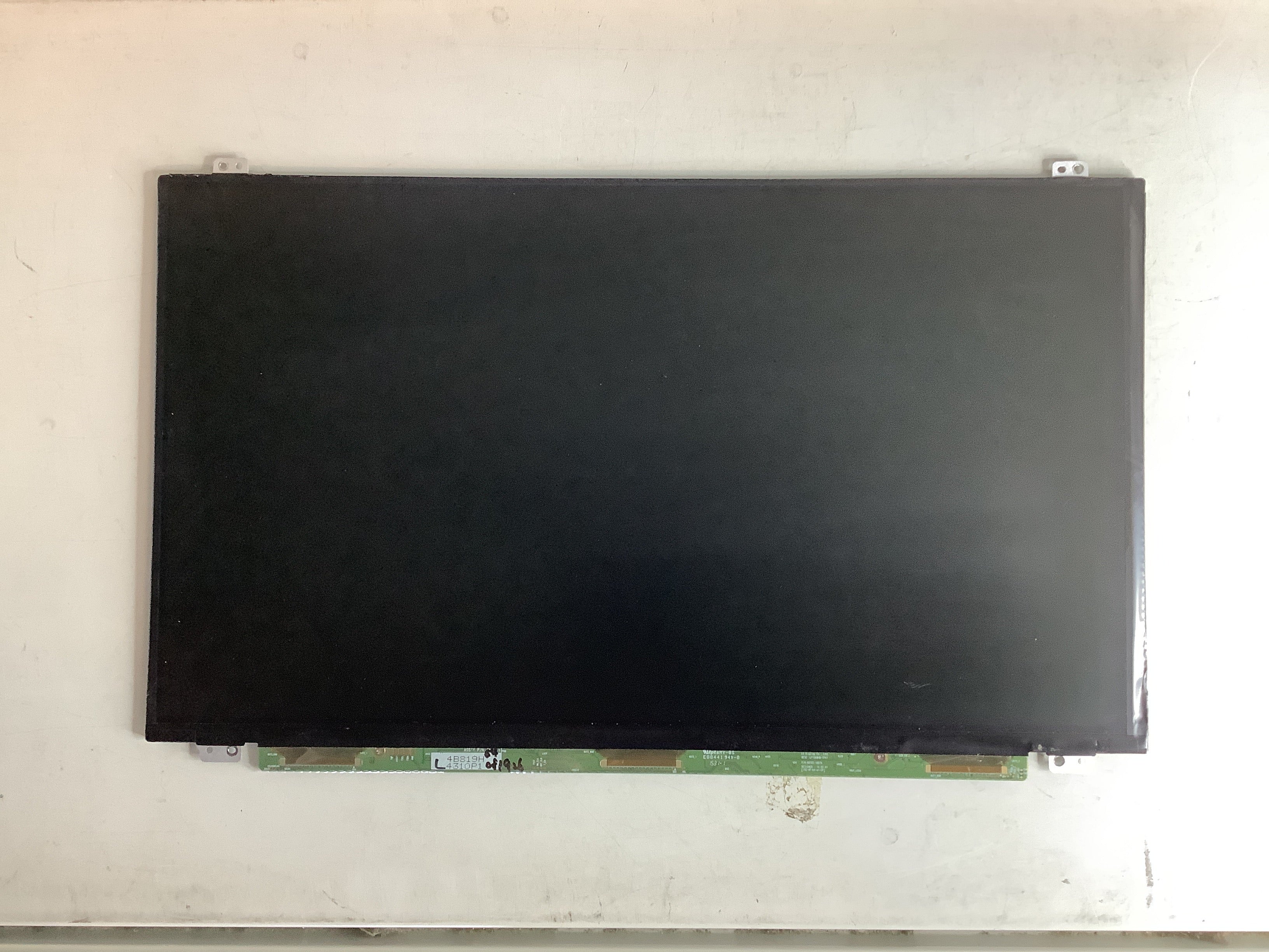 LP156WHB (TP)(D3) laptop screen image 2