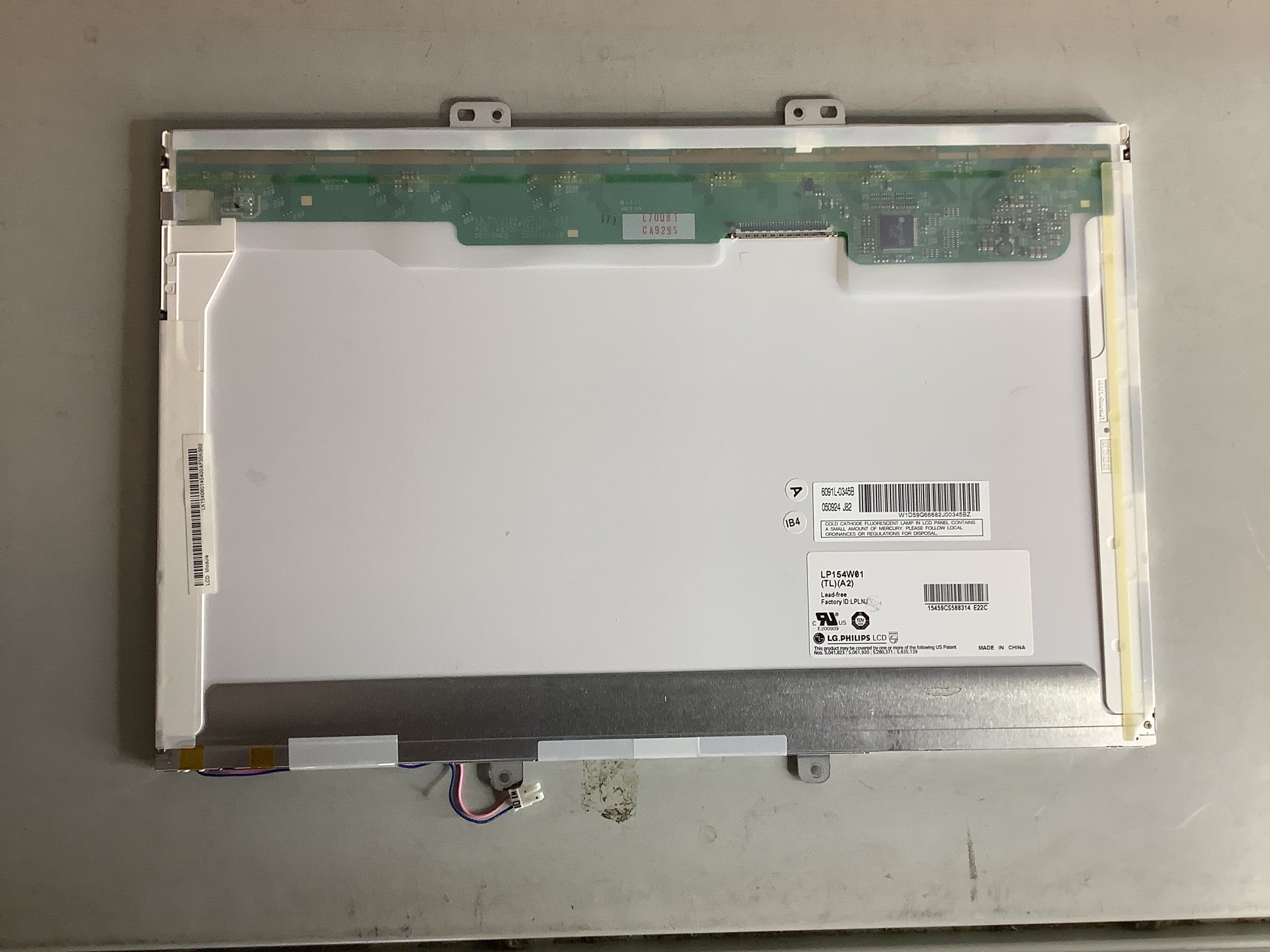 LP154W01 (TL)(A2) laptop screen image 3