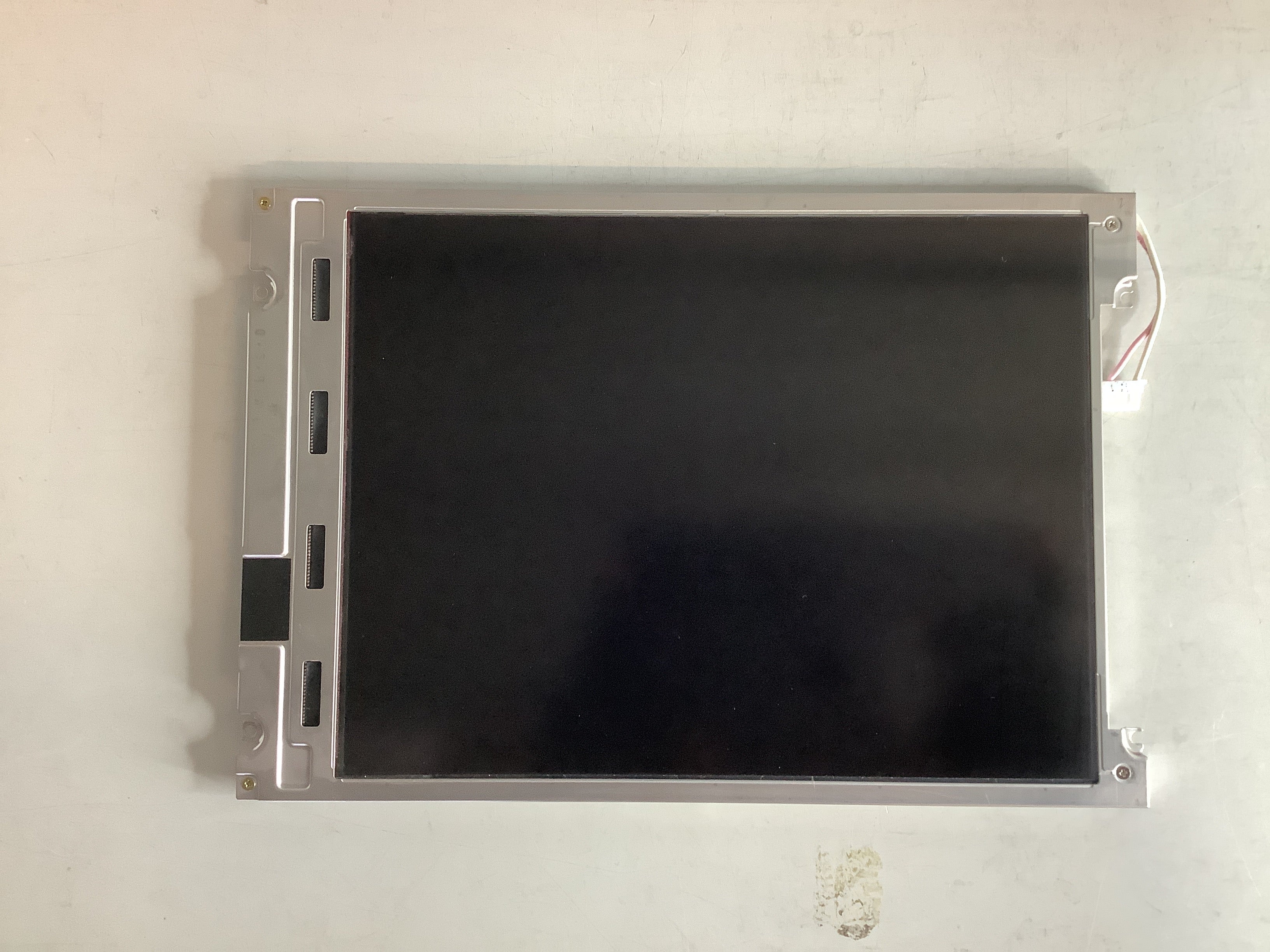 LM64C389 laptop screen image 2