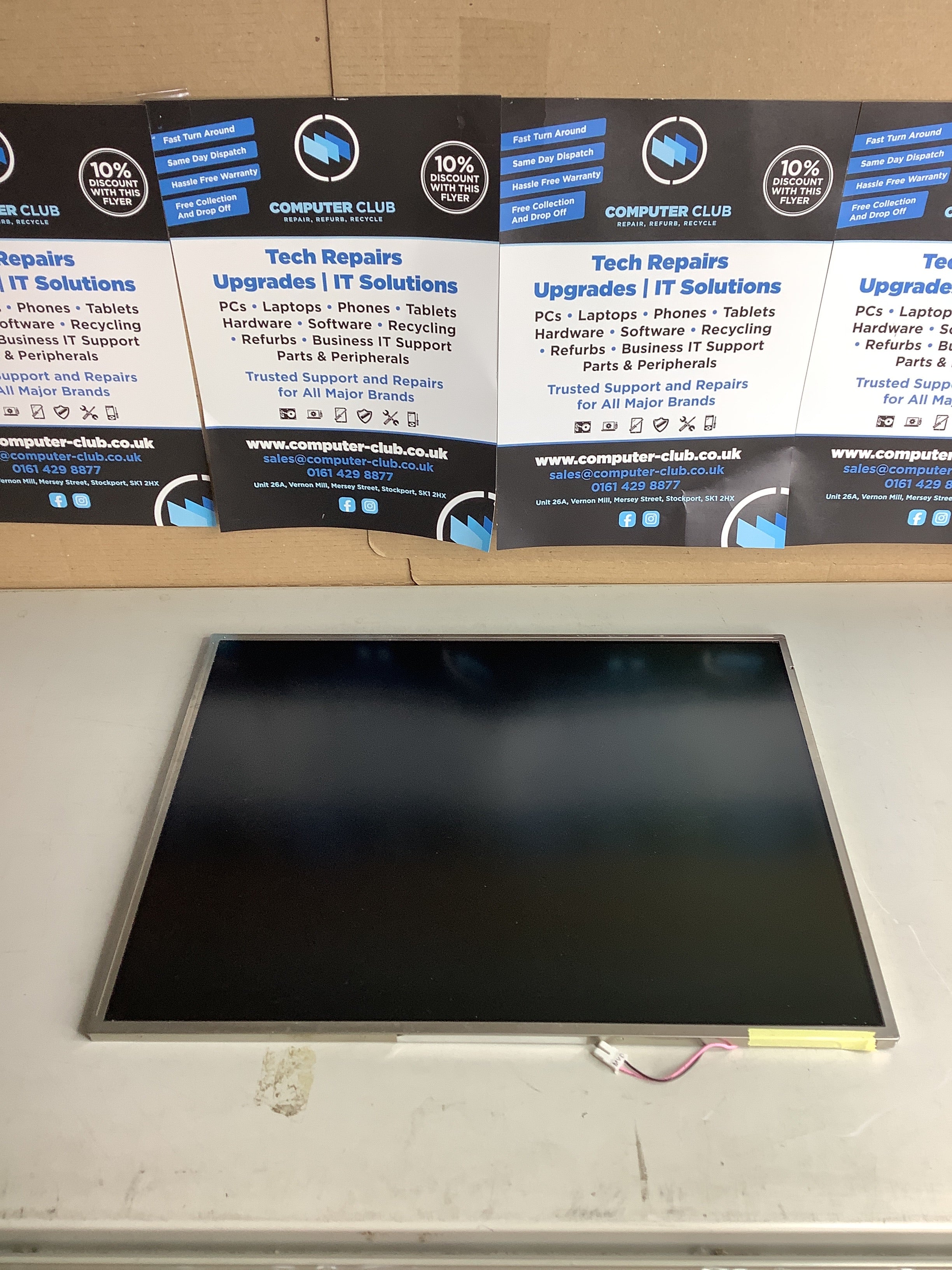 HT14X19 - 100 laptop screen